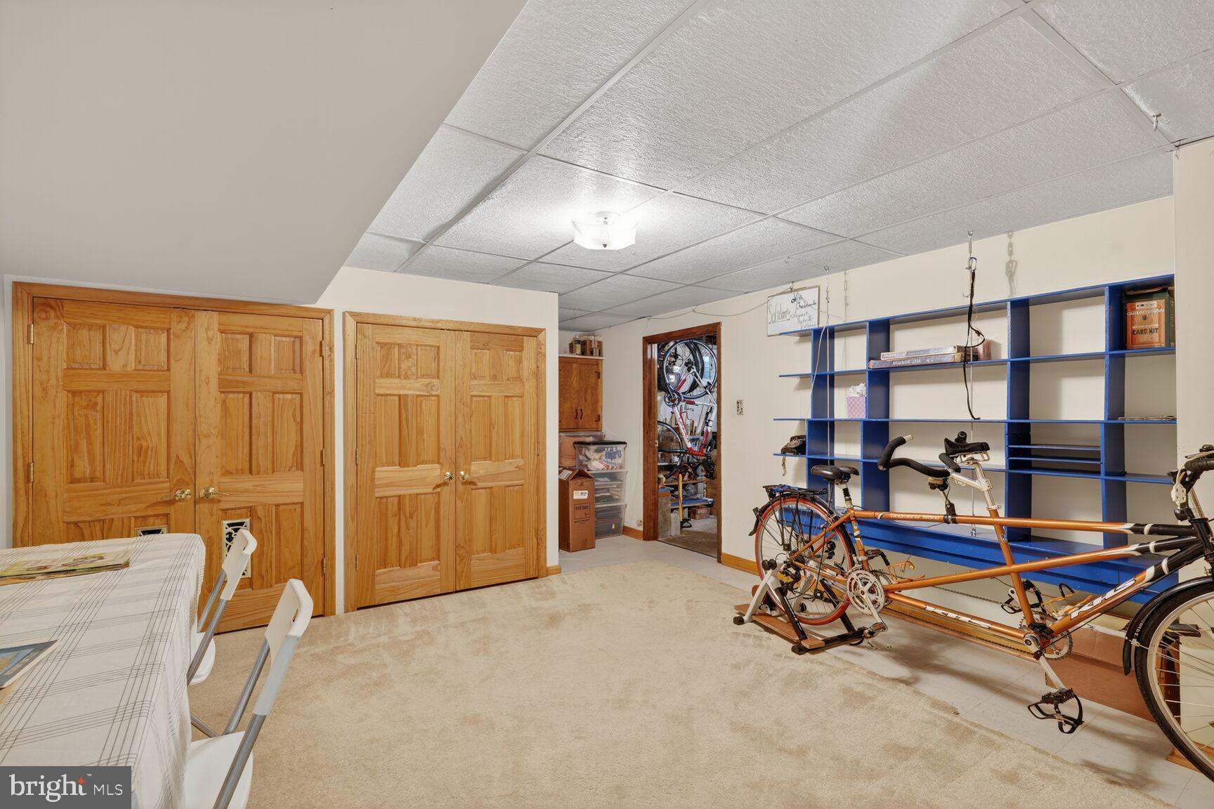 HILLANDALE - Residential