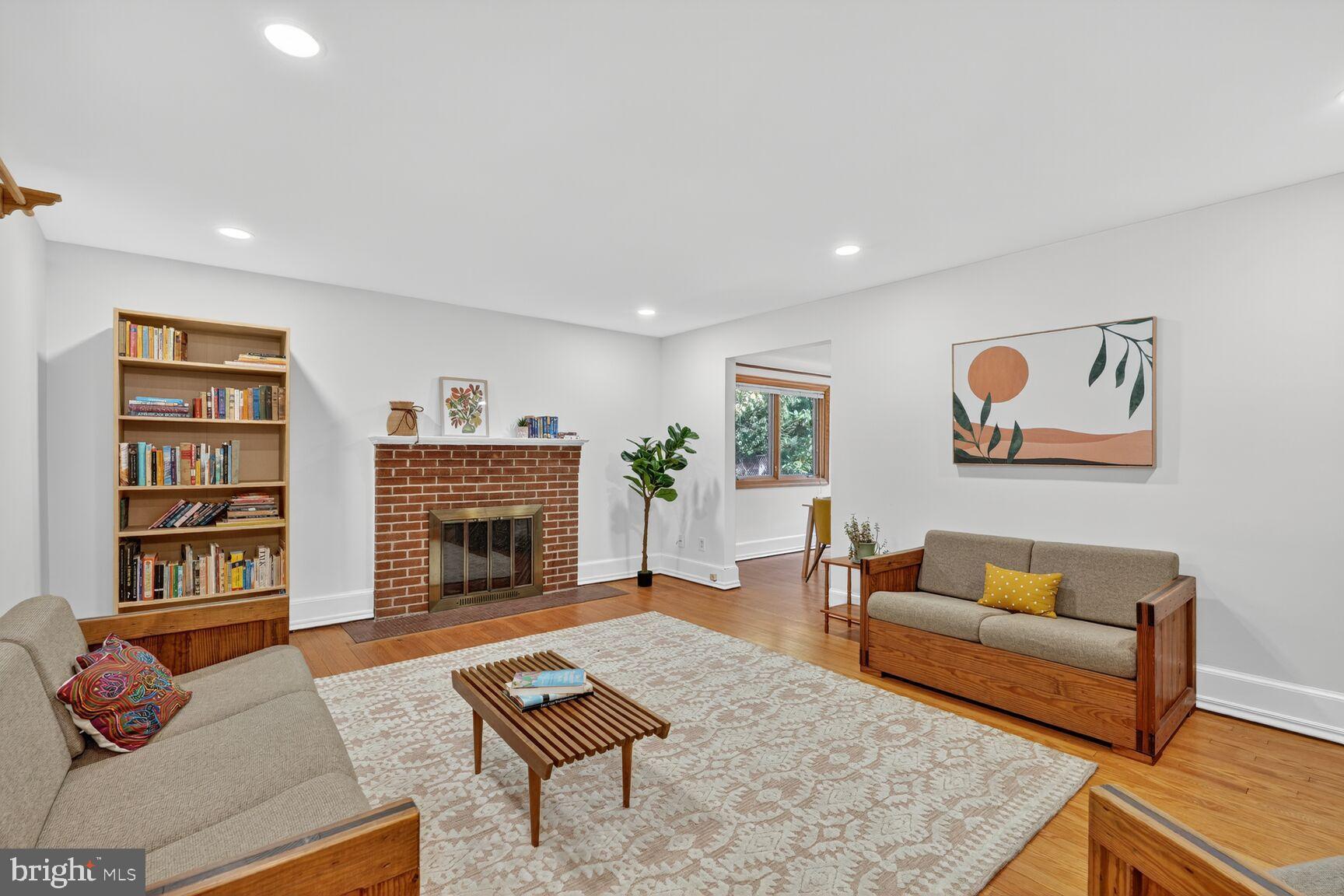 HILLANDALE - Residential