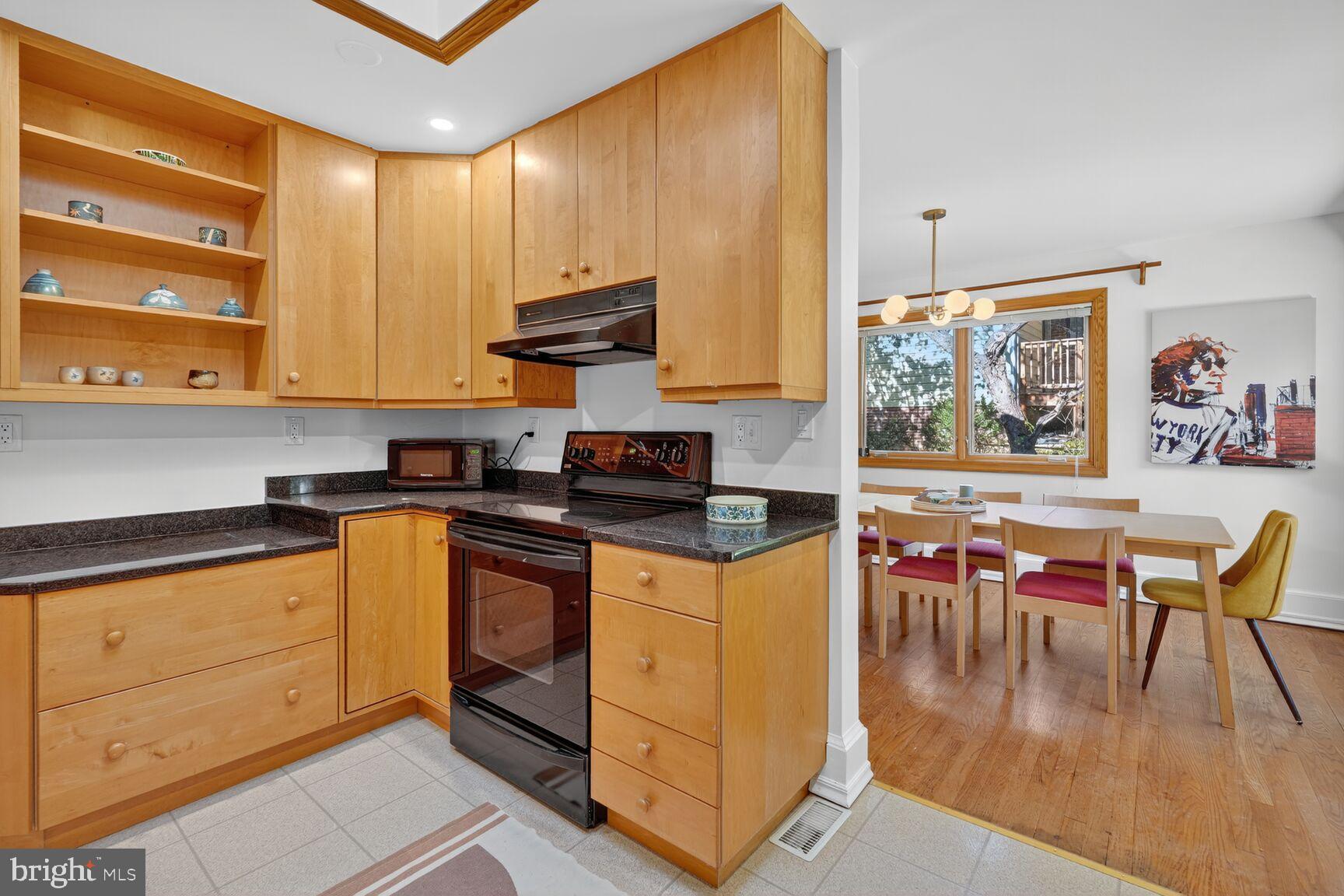 HILLANDALE - Residential