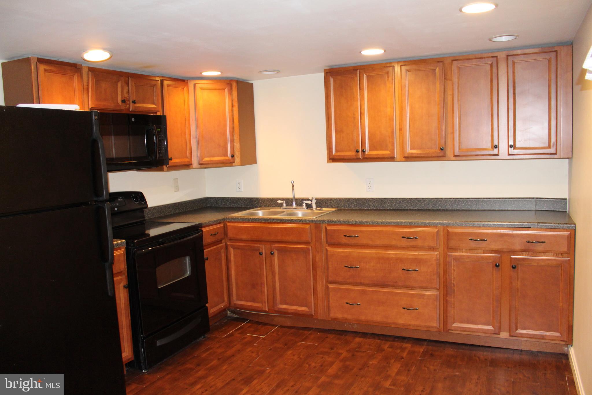 19121 WAYNE DRIVE A