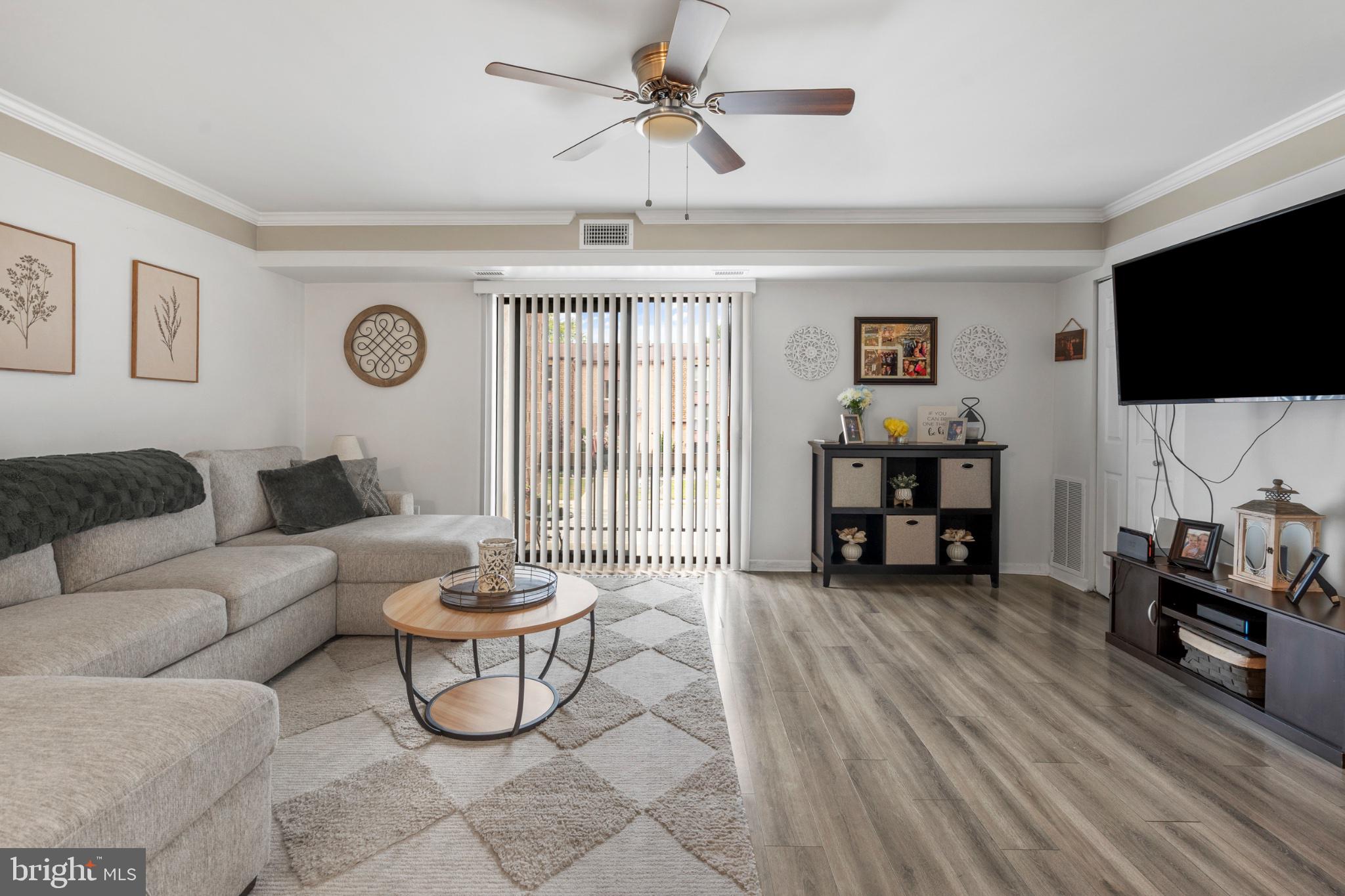 47202 DELAIRE LANDING ROAD 202