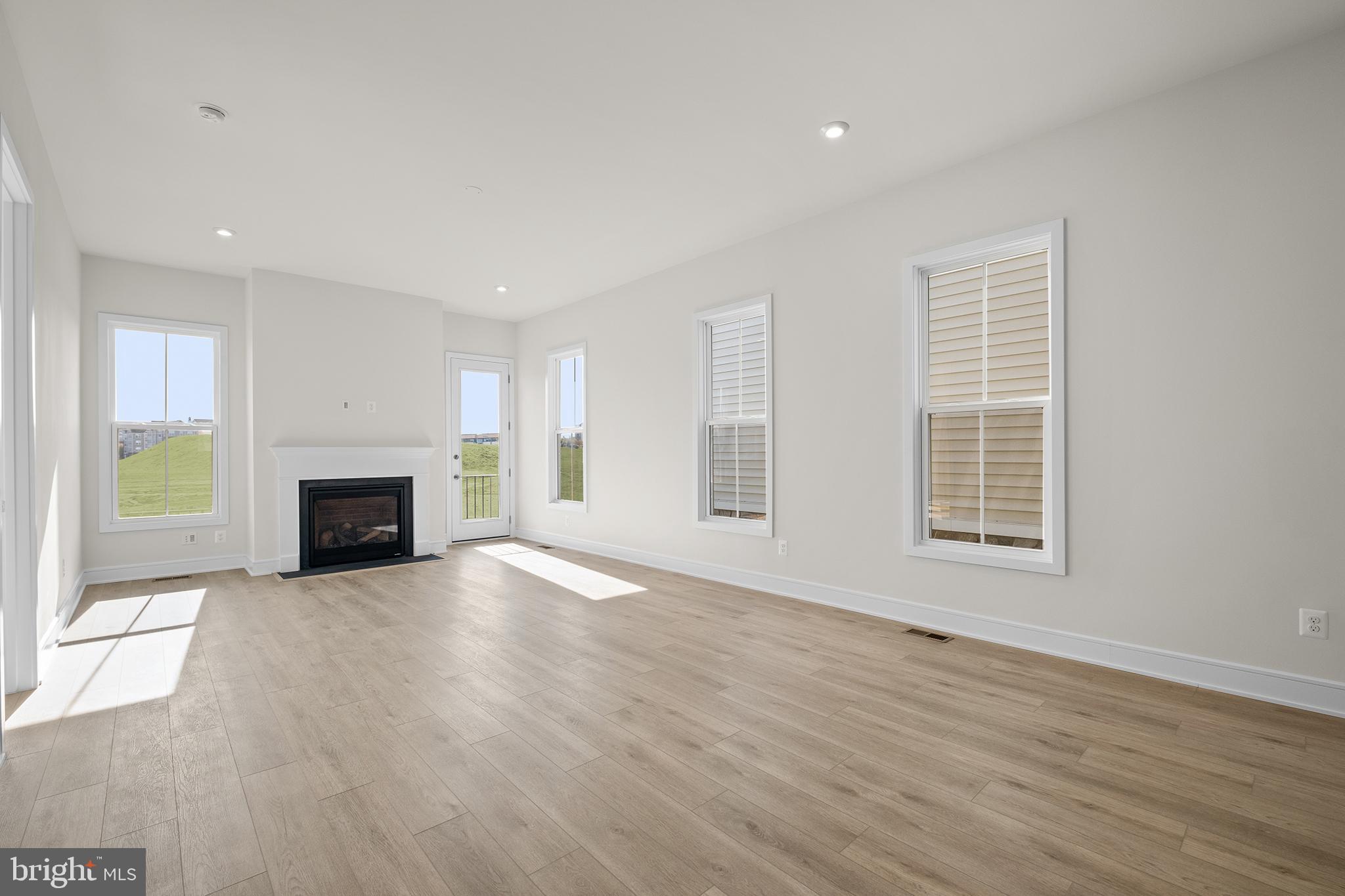 43274 GREELEY SQUARE