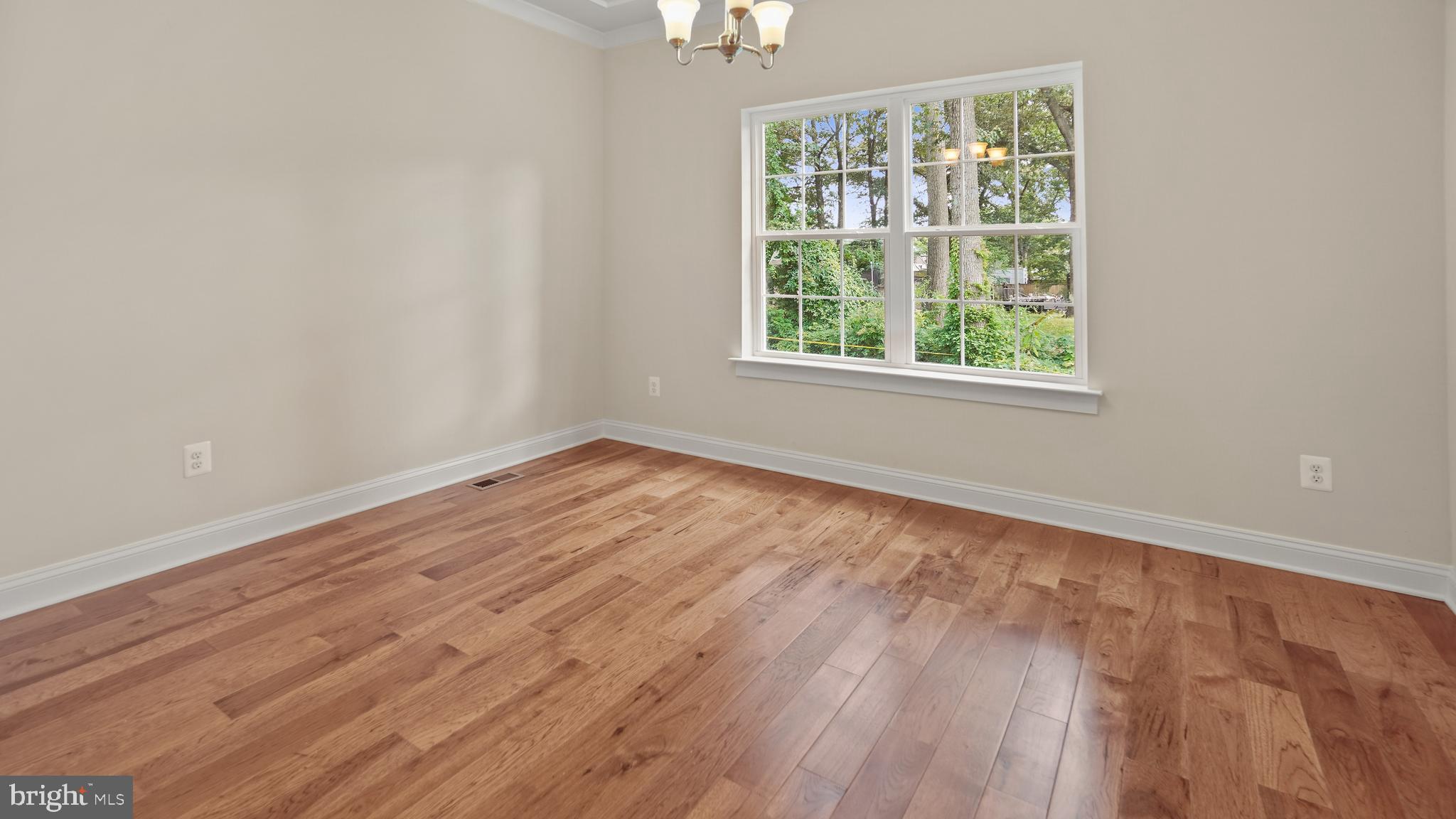 REGULARS - Residential