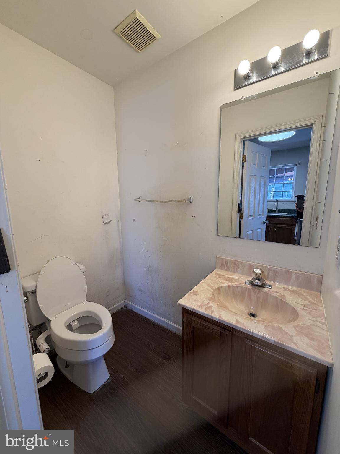 MIDDLETOWN VILLAGE - Residential