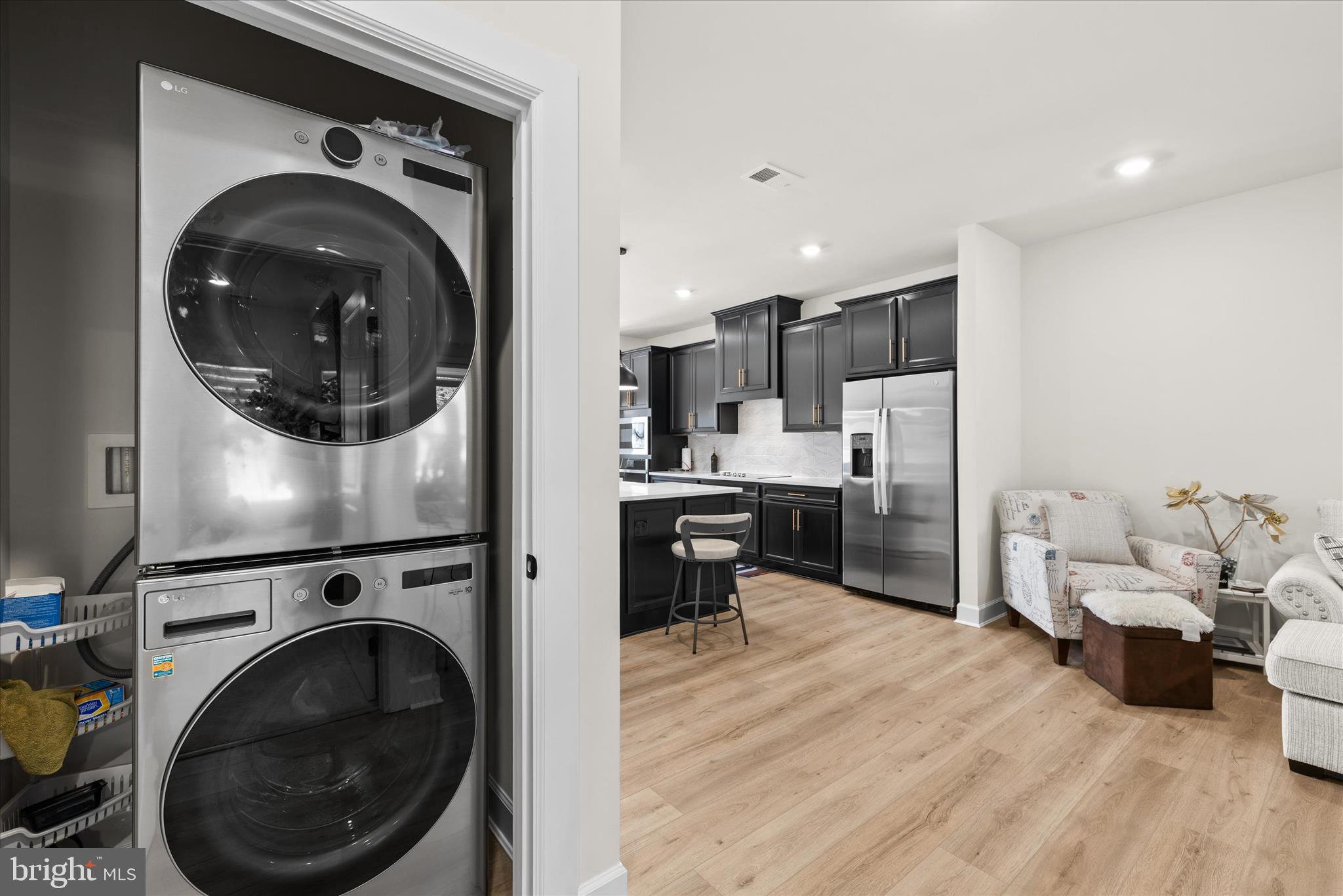 PENINSULA - Residential