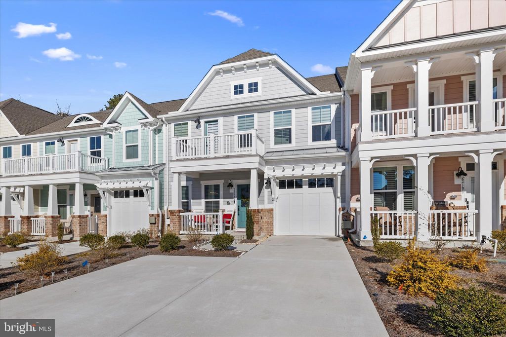 Photo of 22189 Dune Circle, MILLSBORO, DE 19966 (MLS # DESU2103158)