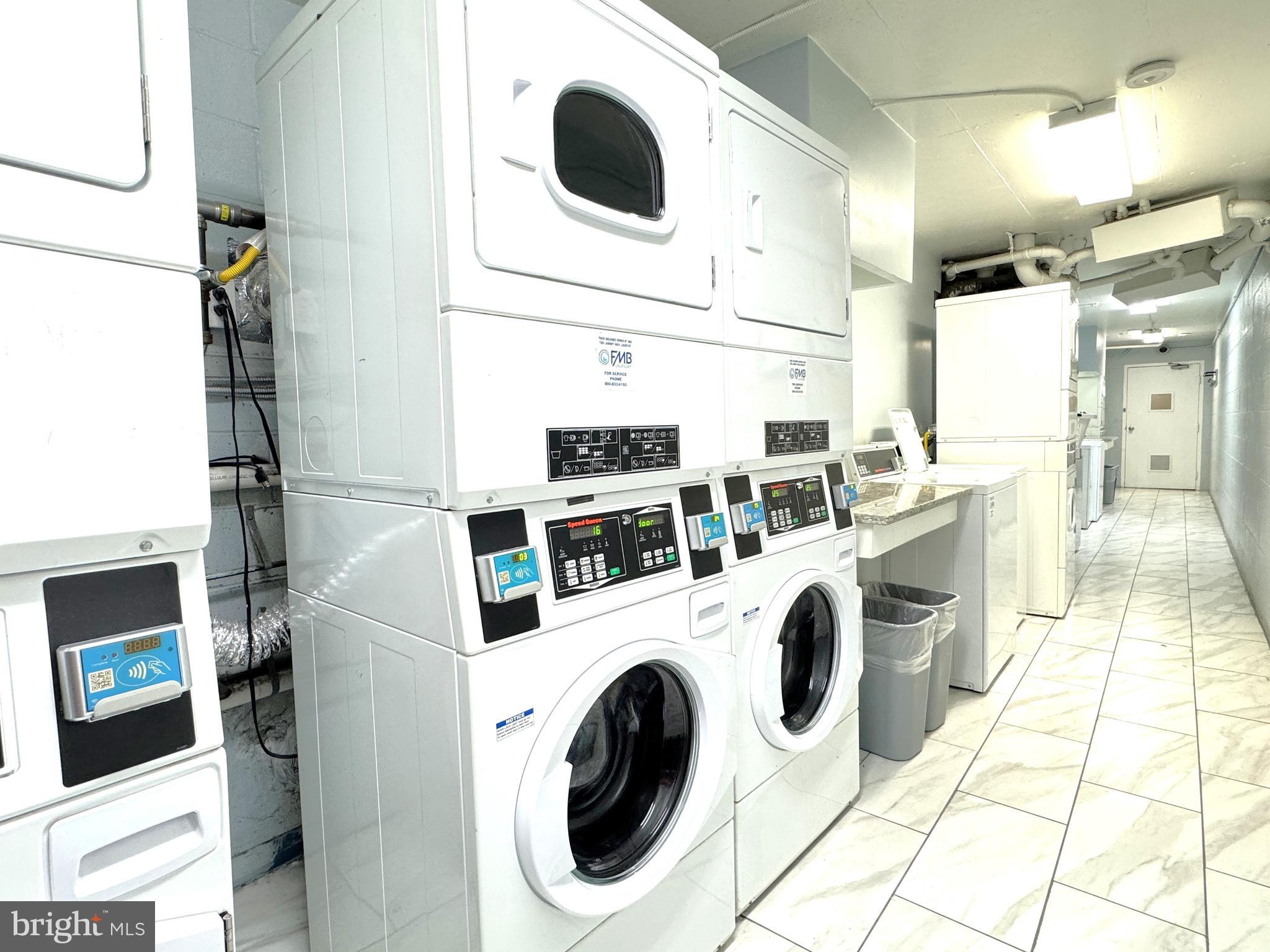 CIRCLE - Residential Lease