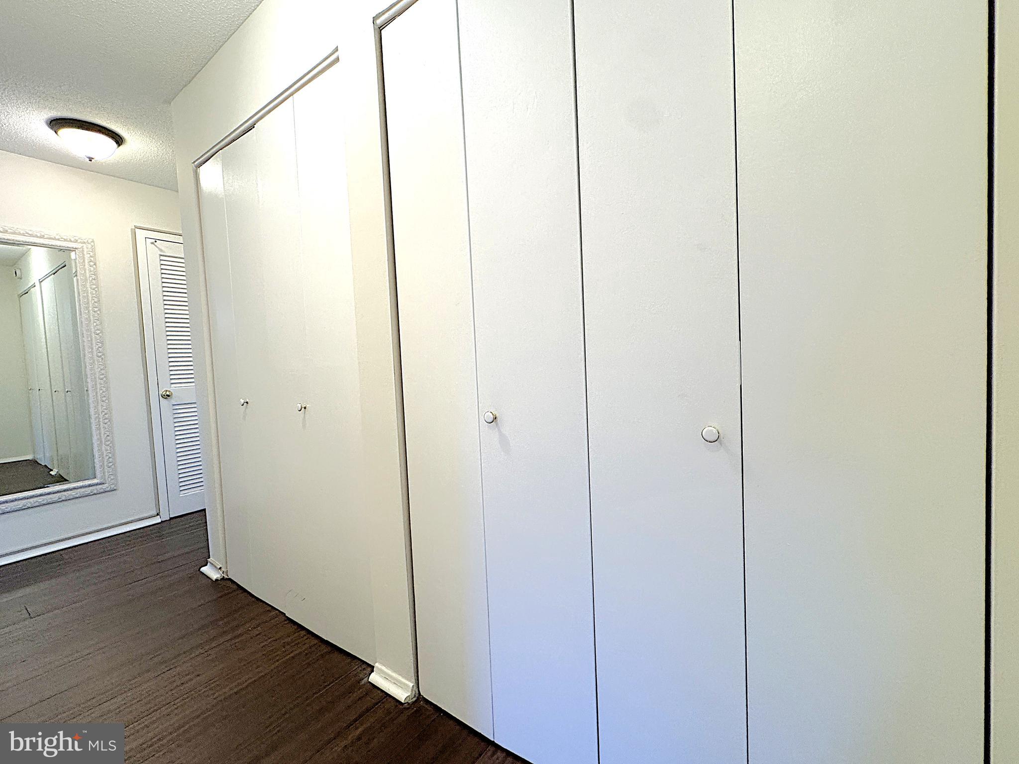 CIRCLE - Residential Lease