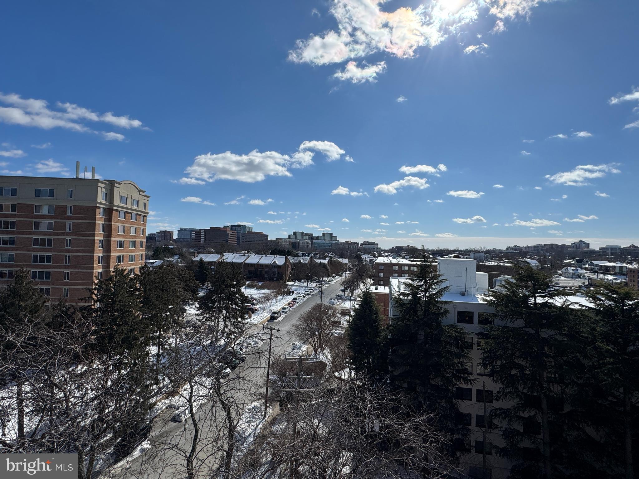 CIRCLE - Residential Lease