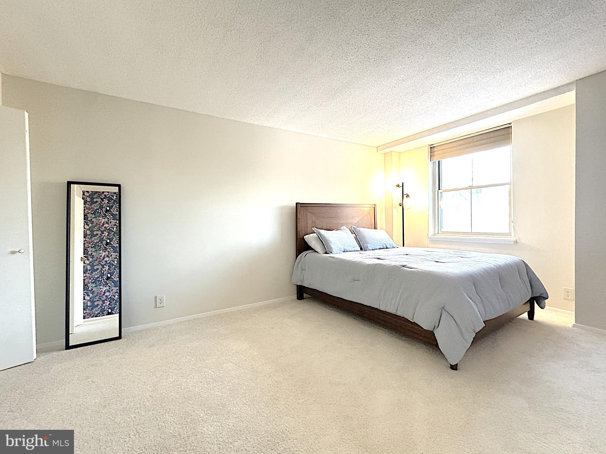 2030 N ADAMS STREET 404