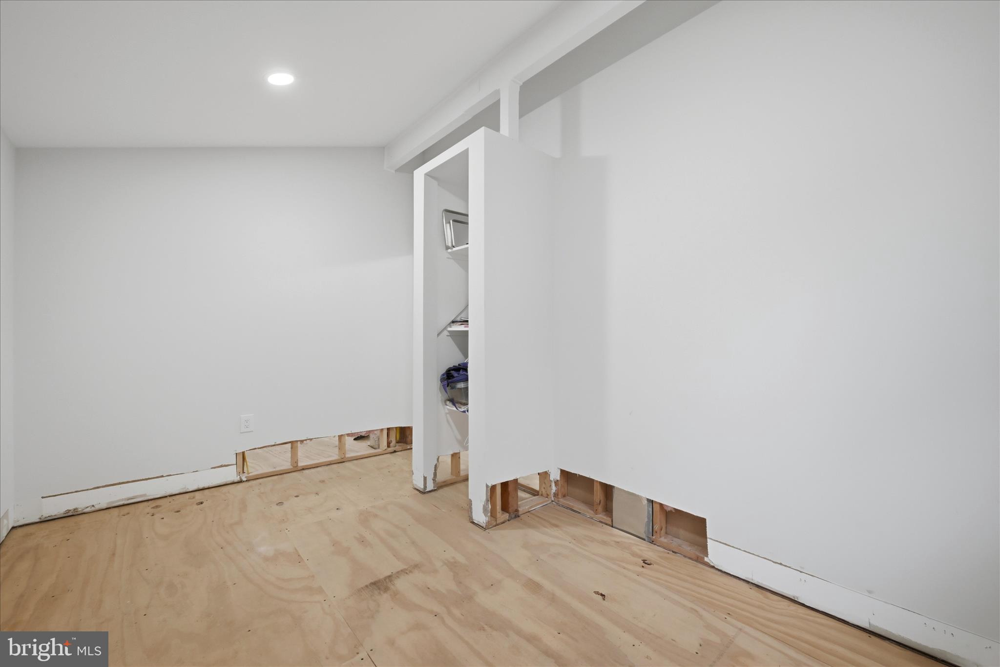 SHAWNEELAND - Residential