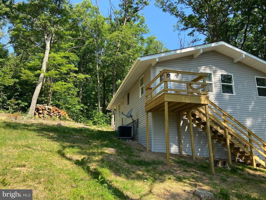 Fantastic Opportunity! Unique home features newer stainless appliances, newer roof, and newer shower - all upgrades less than 3 years young! Surrounding yard space perfect for entertaining, complete with framed driveway. Bring your creative eye and view this gem for yourself. Amazing potential to create your private oasis! Cash transactions only, this property is not eligible for financing and is selling as-is.