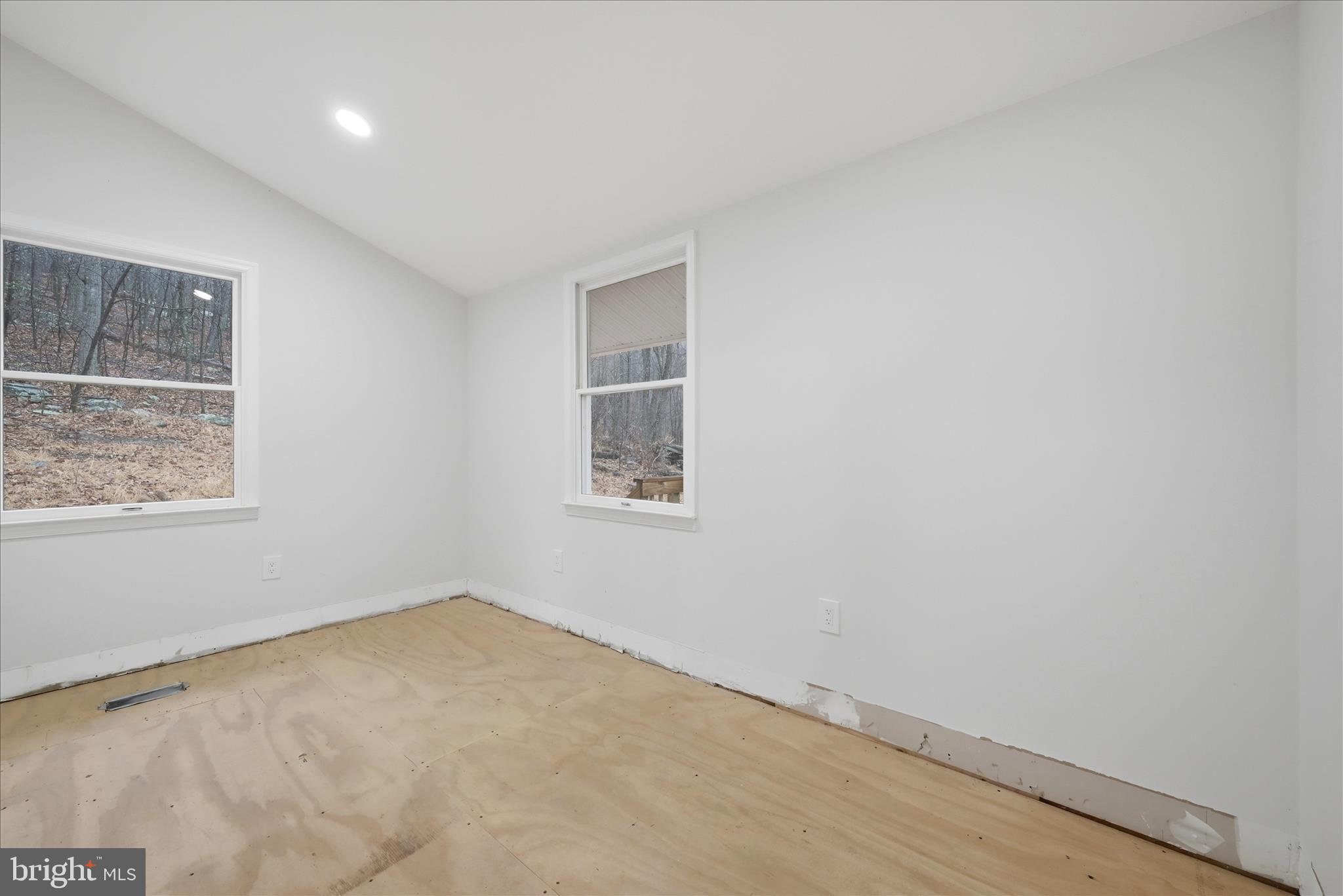 SHAWNEELAND - Residential