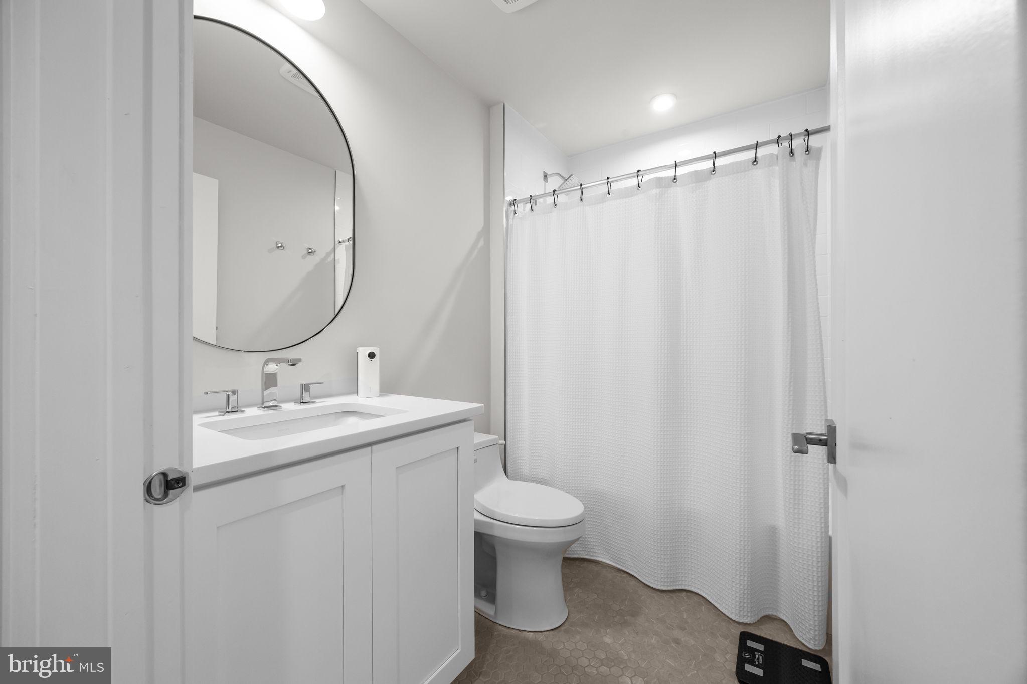 REGENCY AT YARDLEY - Residential