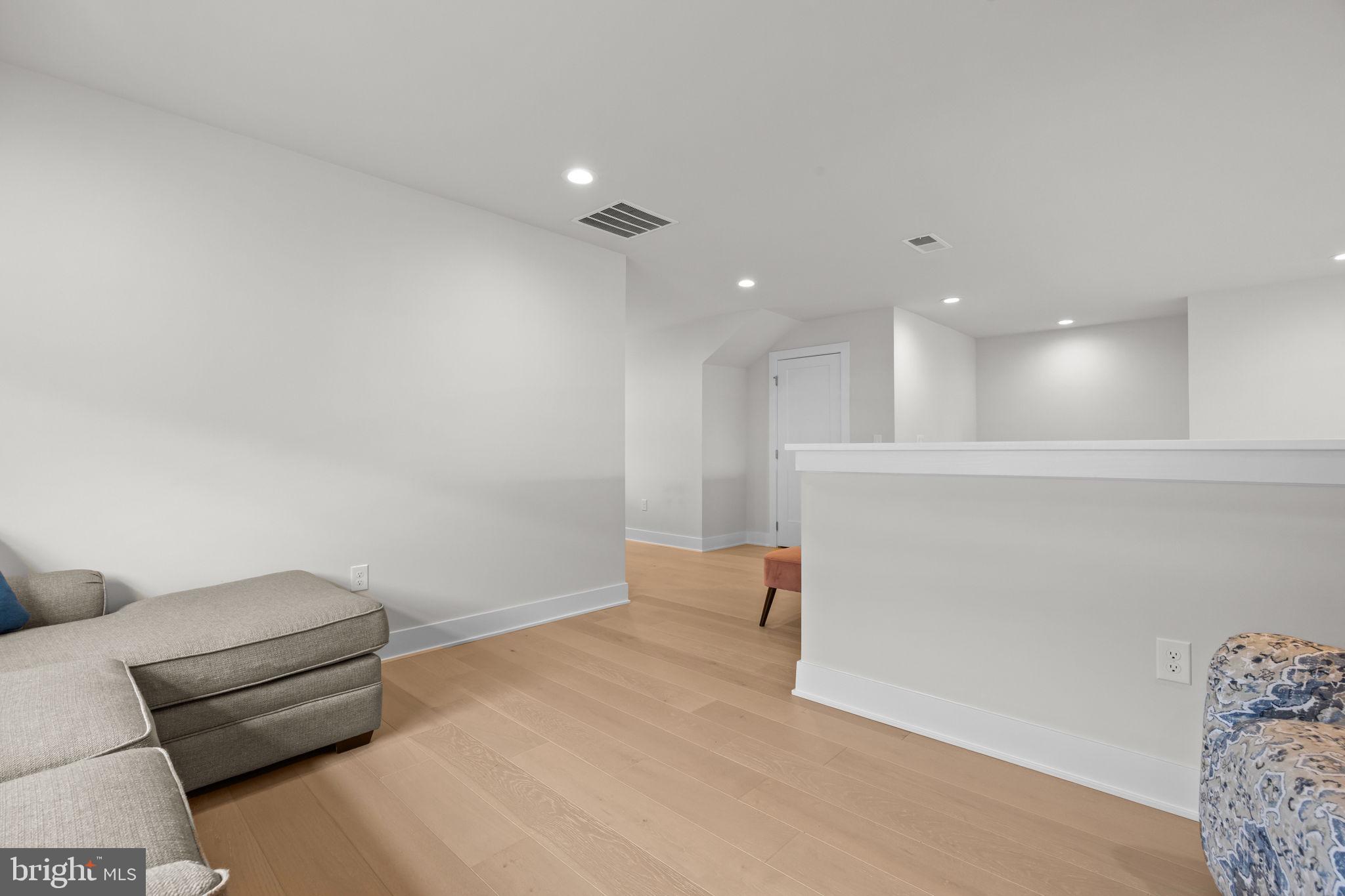 REGENCY AT YARDLEY - Residential