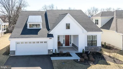 679 Stamp Street, Phoenixville, PA MLS: PACT2088146