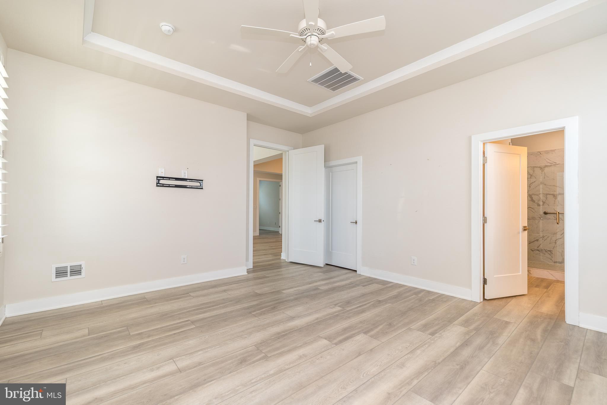 REGENCY AT KIMBER GL - Residential