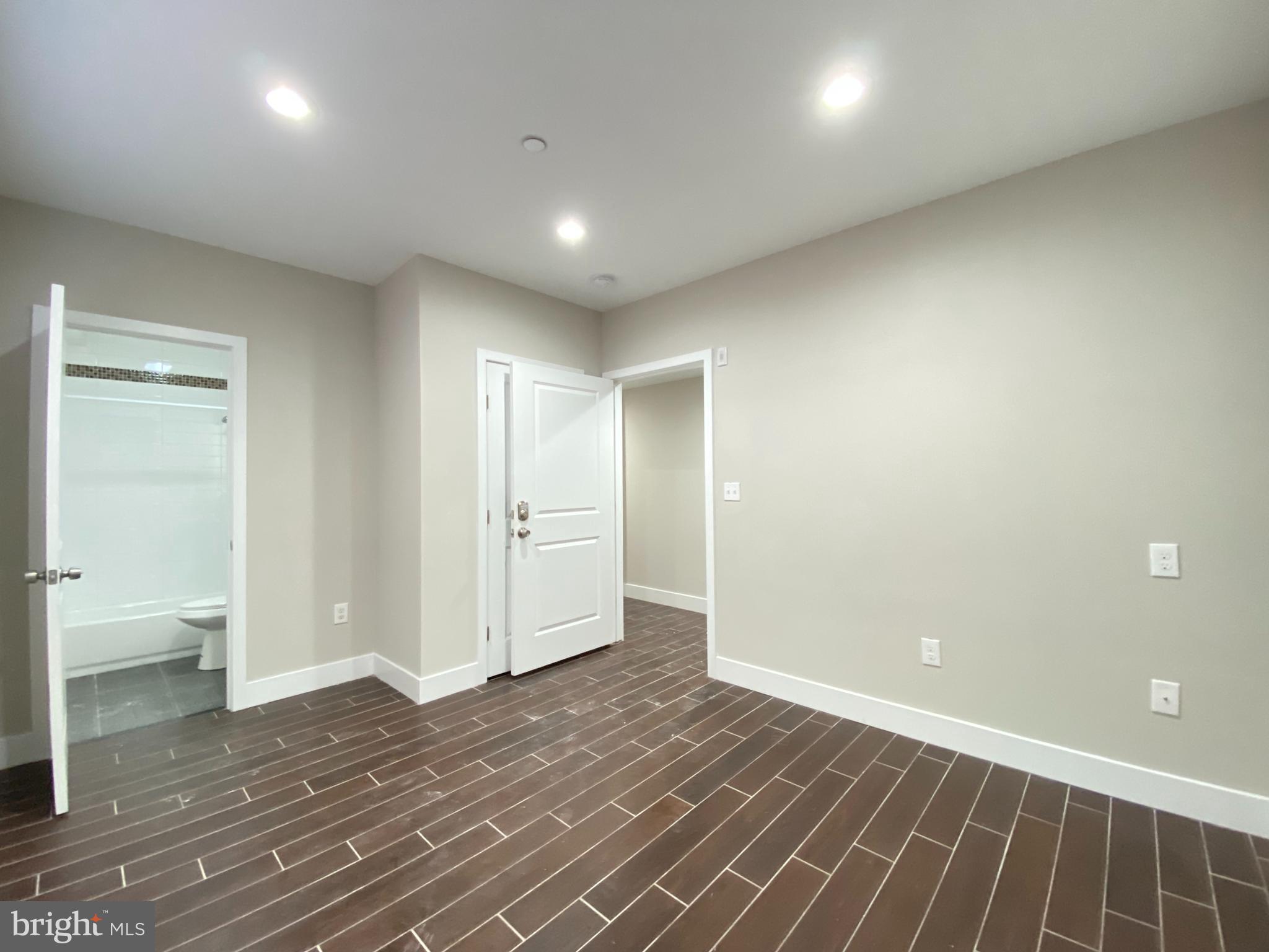 TEMPLE UNIVERSITY - Residential Lease