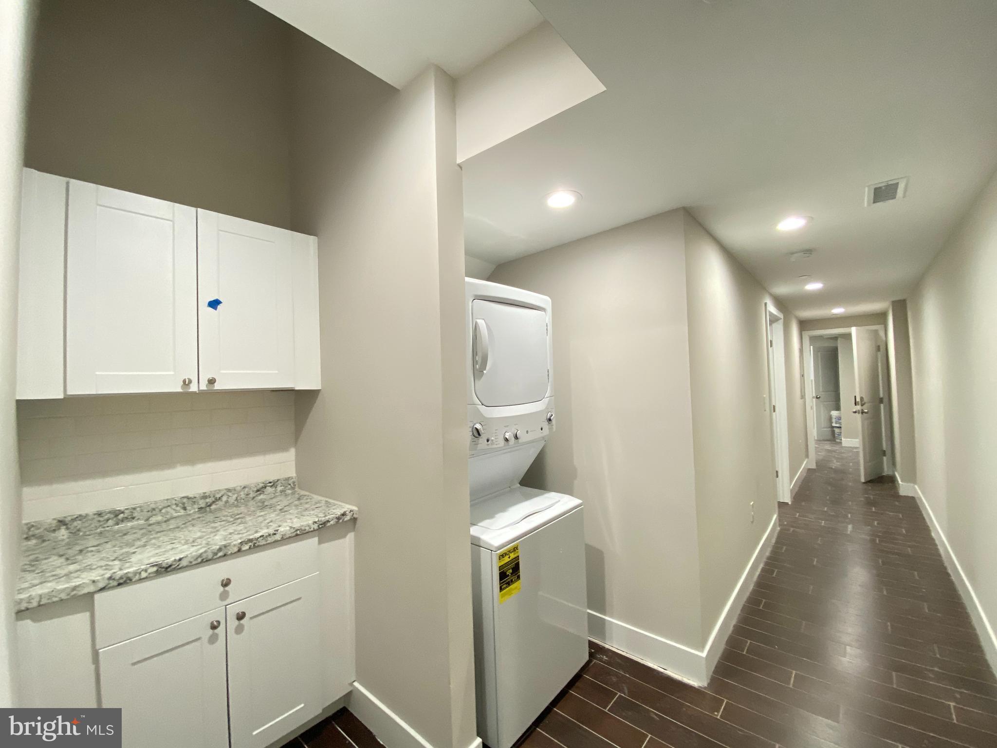 TEMPLE UNIVERSITY - Residential Lease