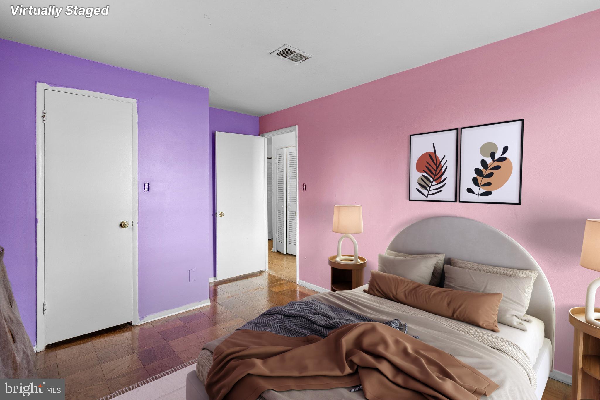 HUNTLEY SQUARE CONDOMINIUMS - Residential