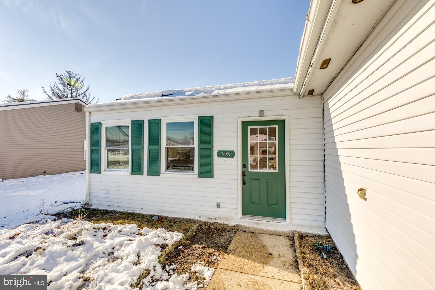 105 HUNTINGTON DRIVE