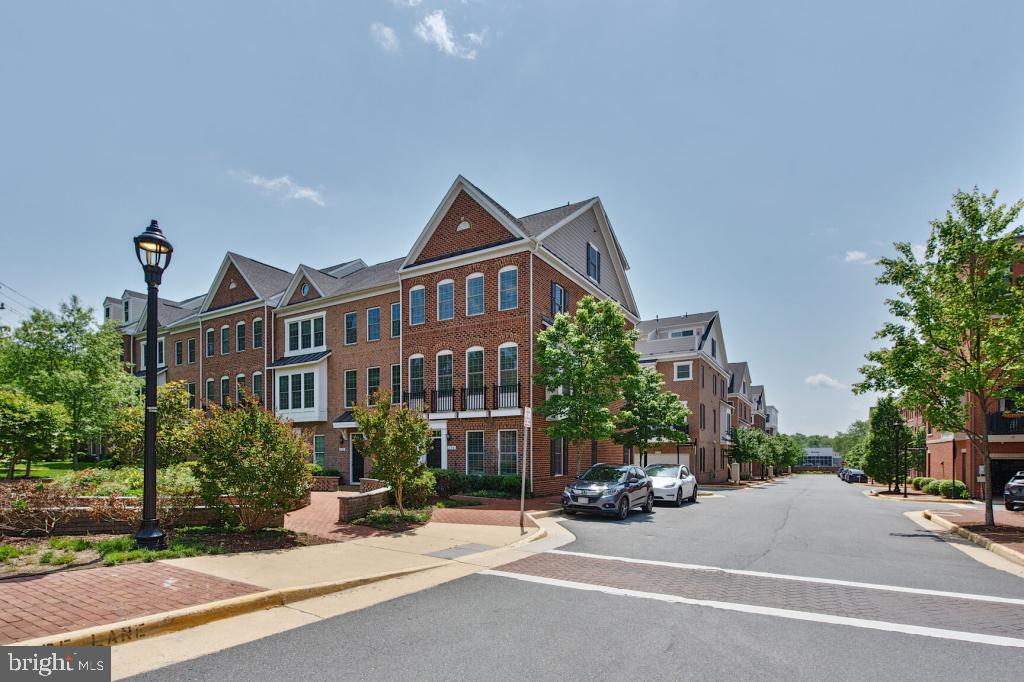 CRESCENT PLACE - Residential