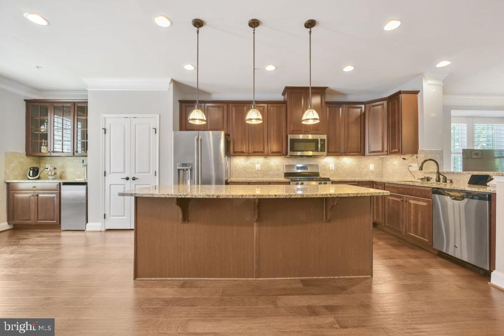 CRESCENT PLACE - Residential