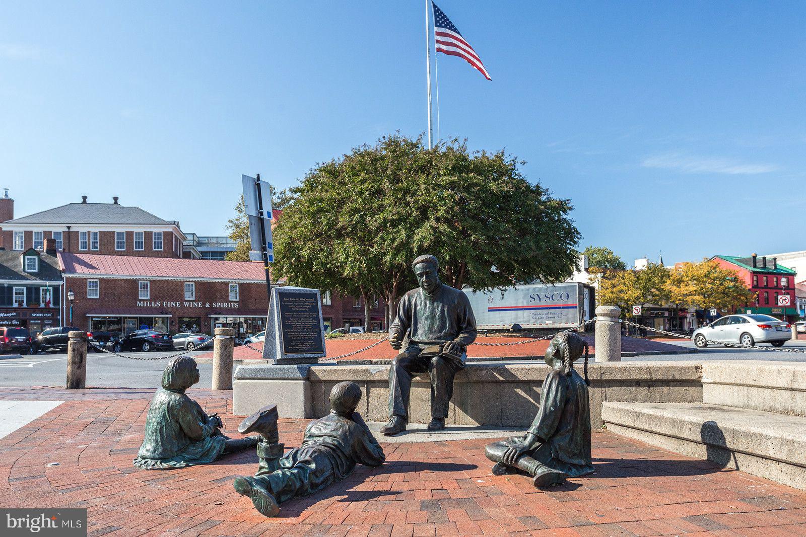 ANNAPOLIS WALK - Residential