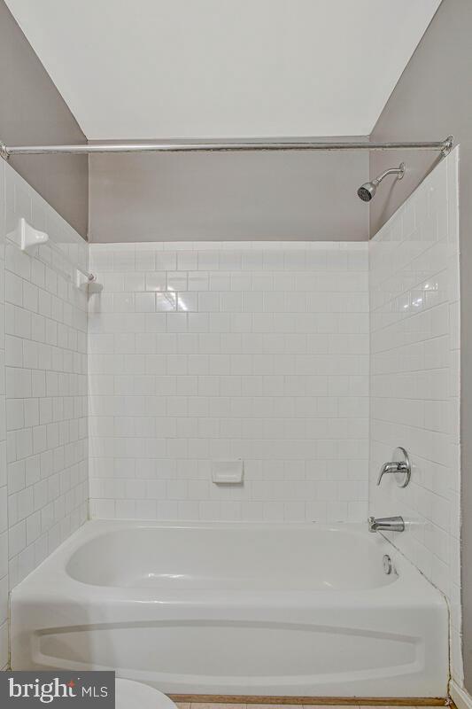 ANNAPOLIS WALK - Residential