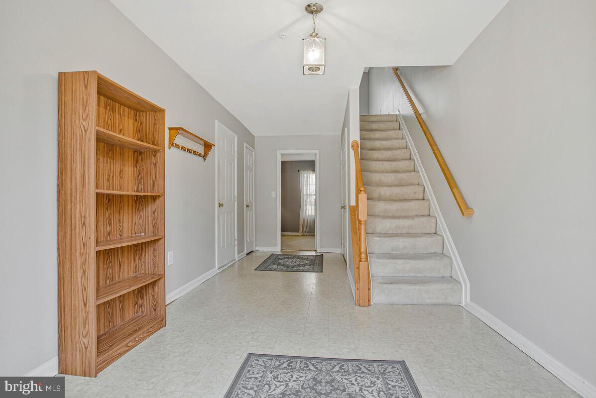 ANNAPOLIS WALK - Residential