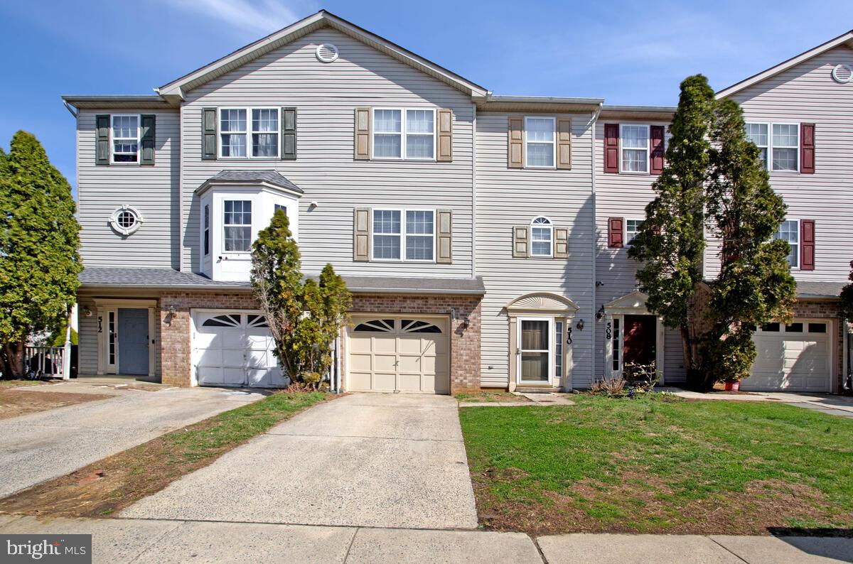 ANNAPOLIS WALK - Residential