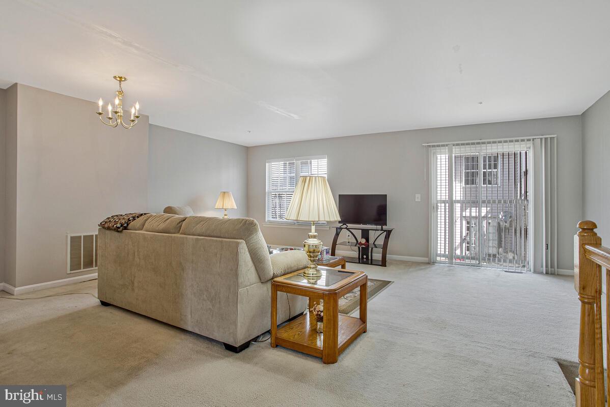 ANNAPOLIS WALK - Residential