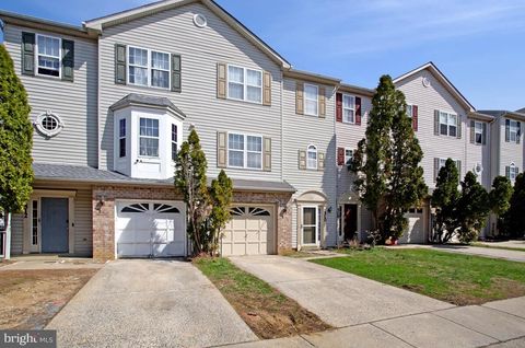 Townhouse For Sale - 510 Annapolitan Lane<br/> ANNAPOLIS, MD 21401