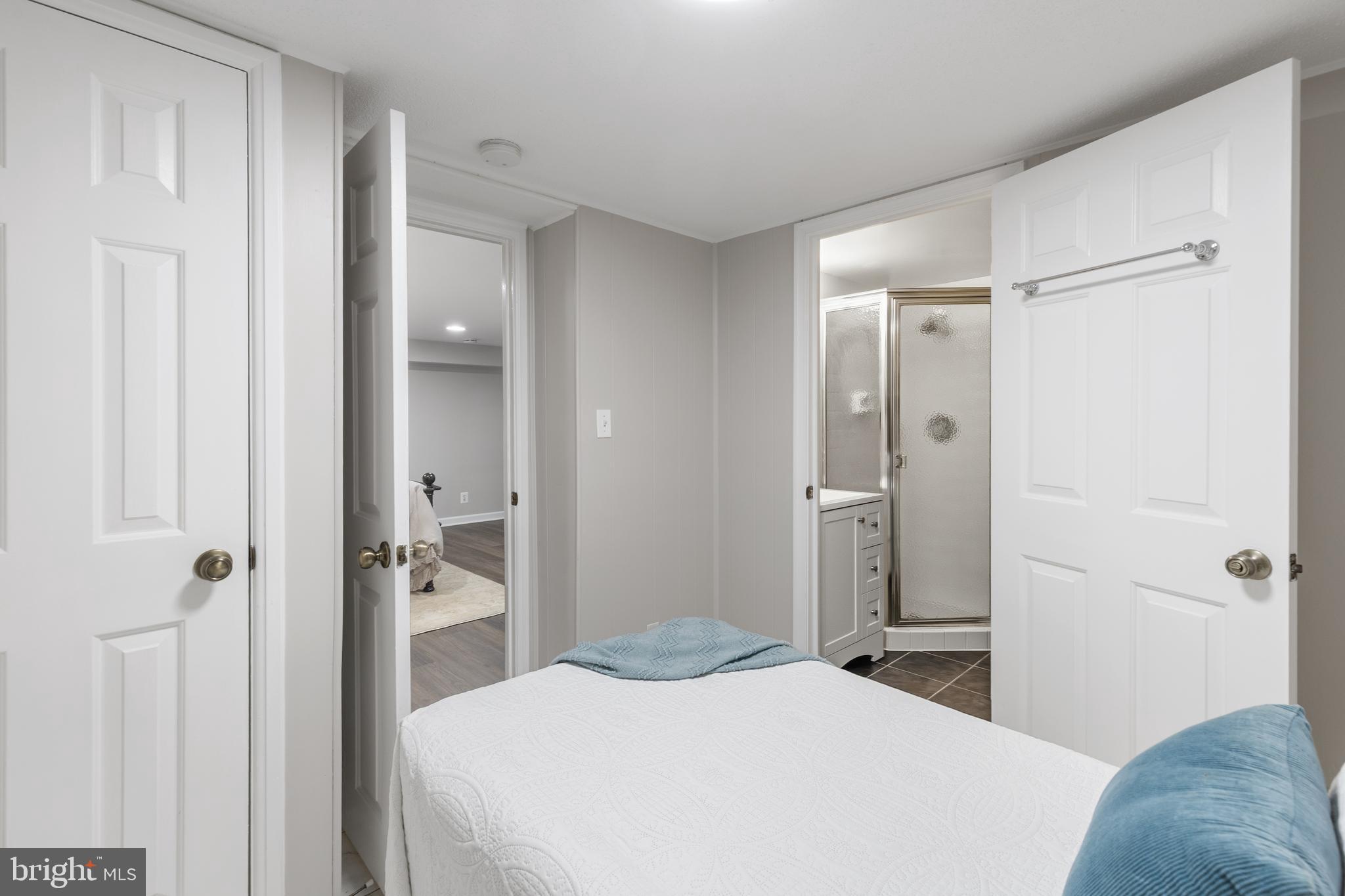 FAIRLINGTON VILLAGES - Residential