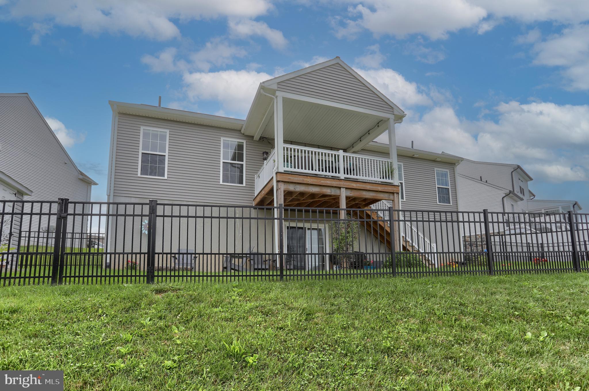 MEADOWS AT BACHMAN RUN - Residential