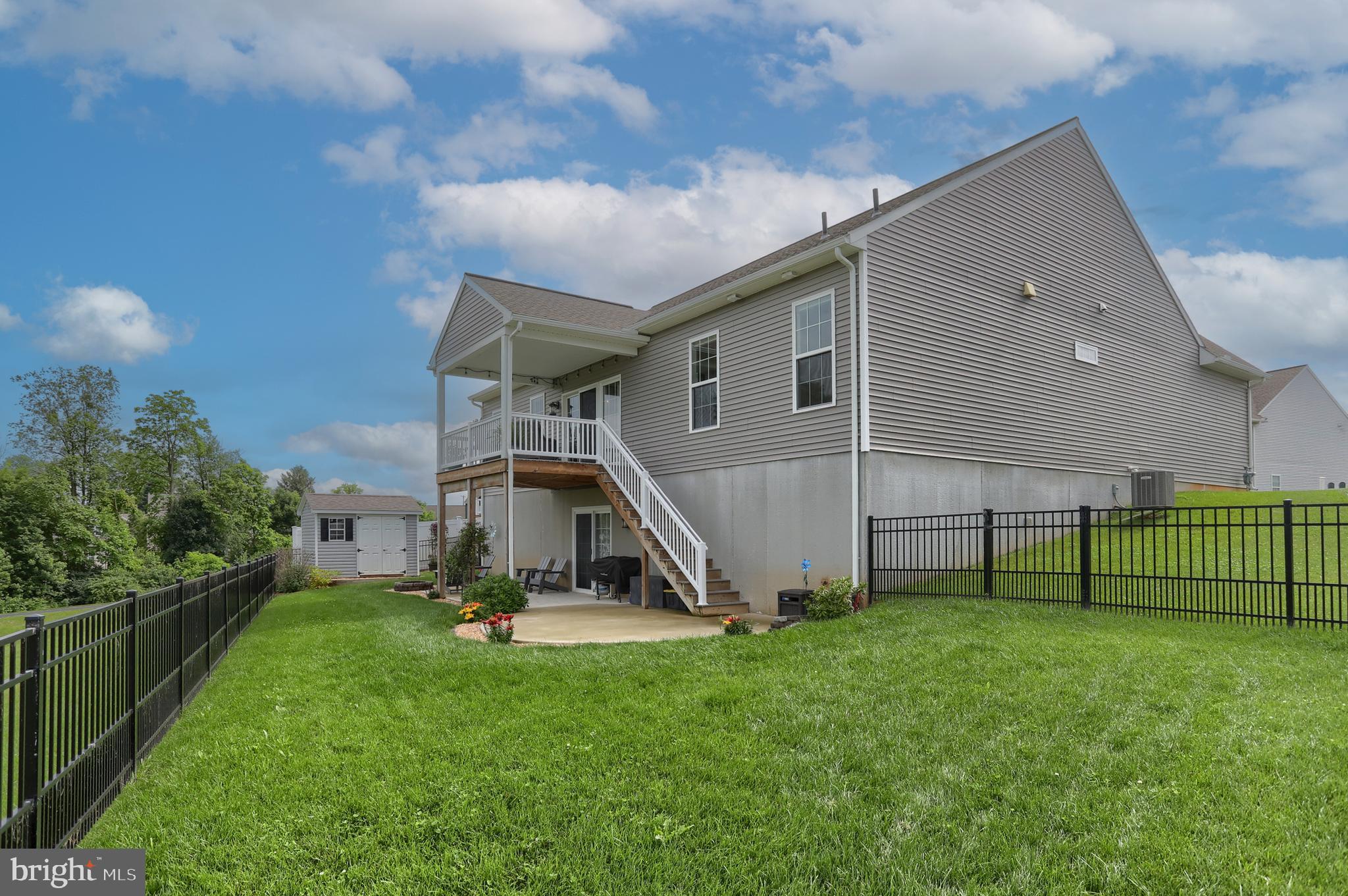 541 NOTTINGHAM WAY