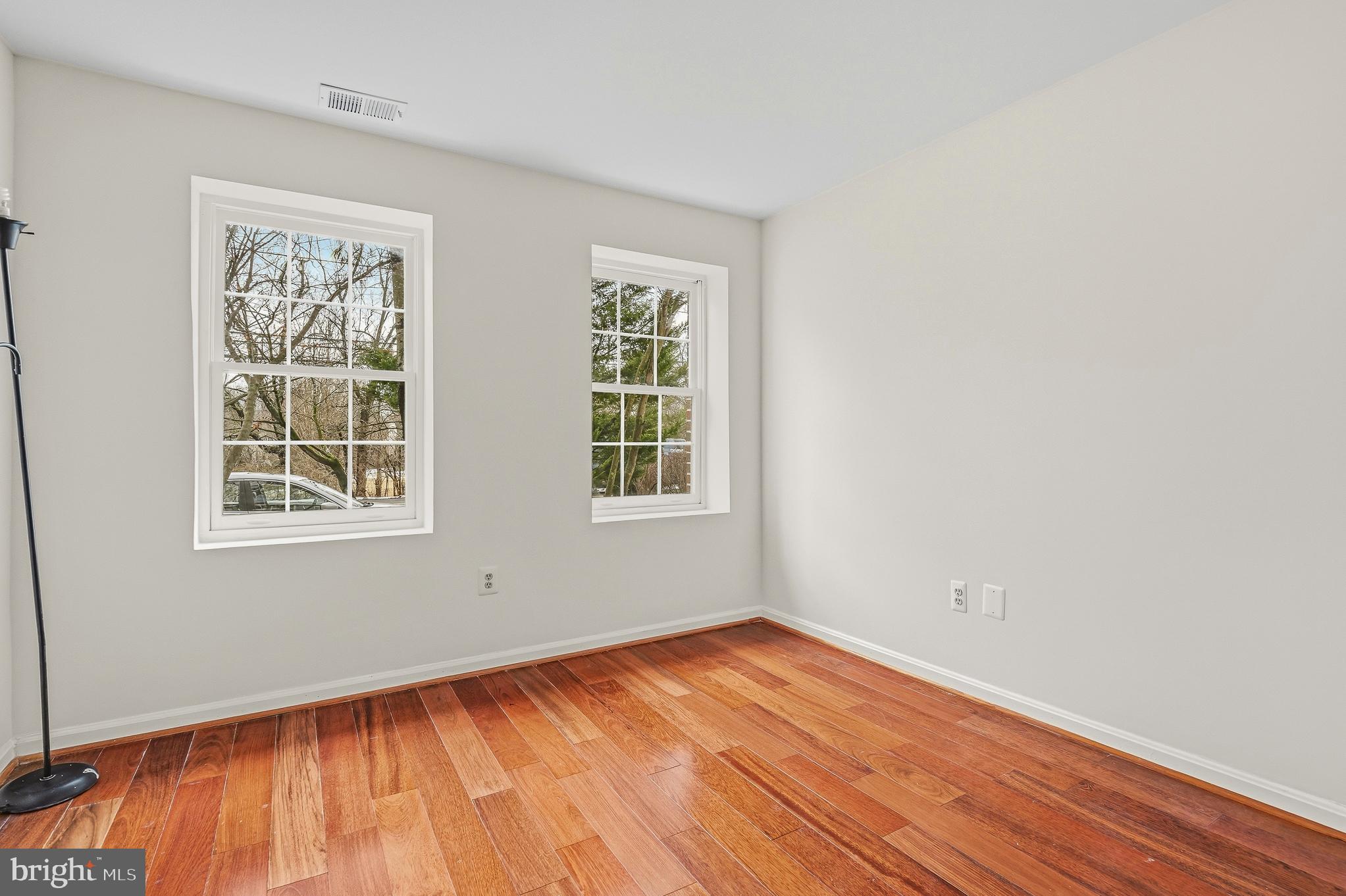 MEADOWVALE - Residential