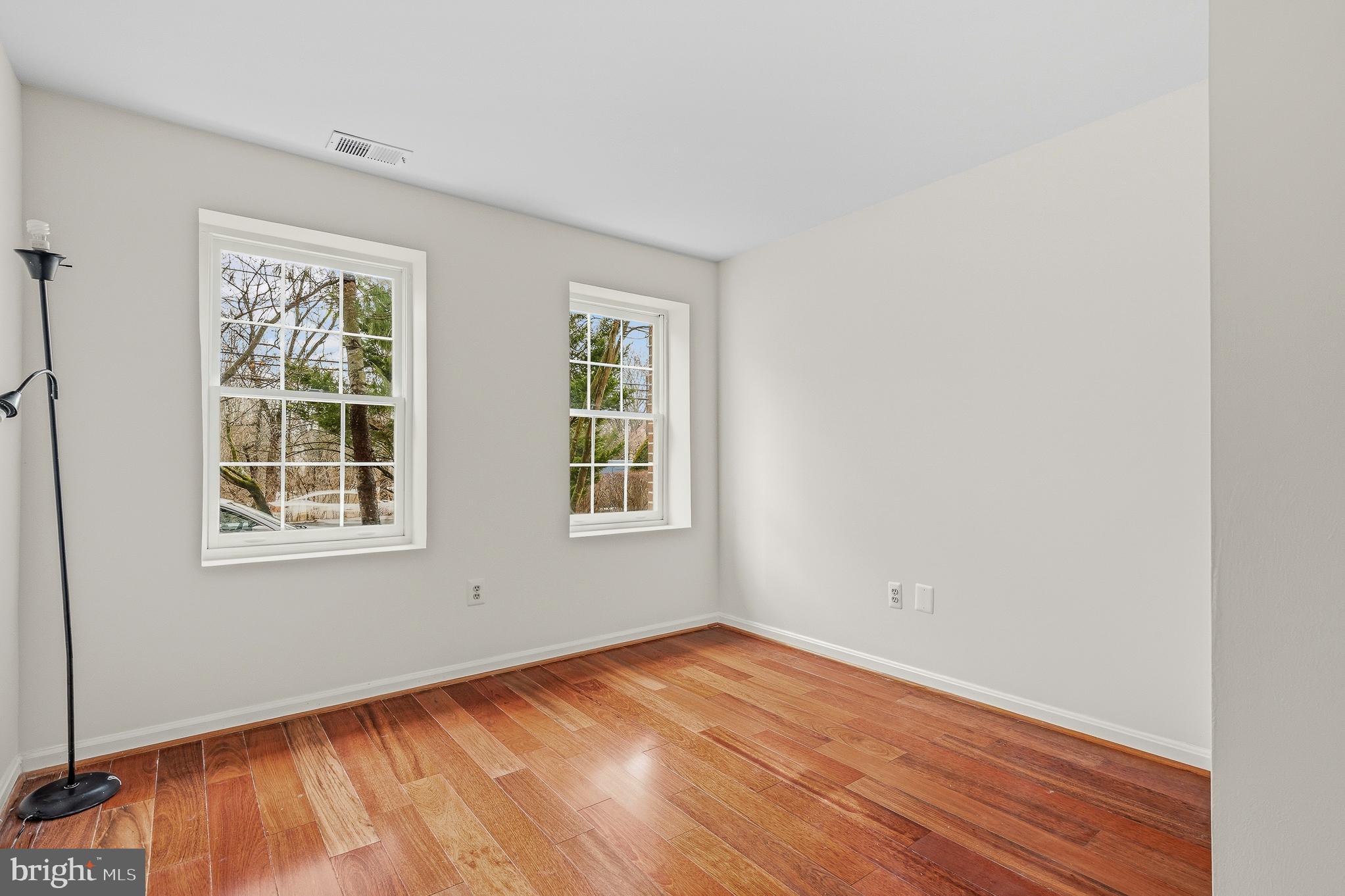 MEADOWVALE - Residential