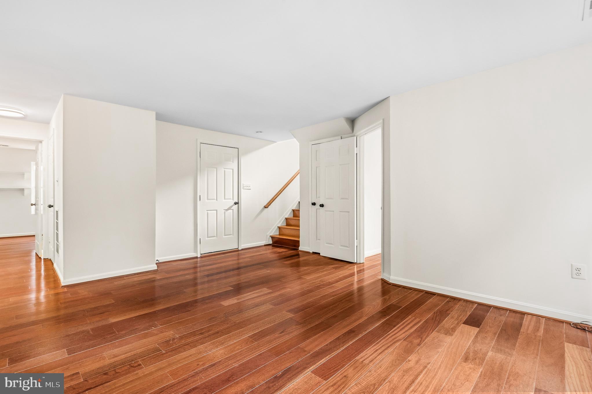 MEADOWVALE - Residential