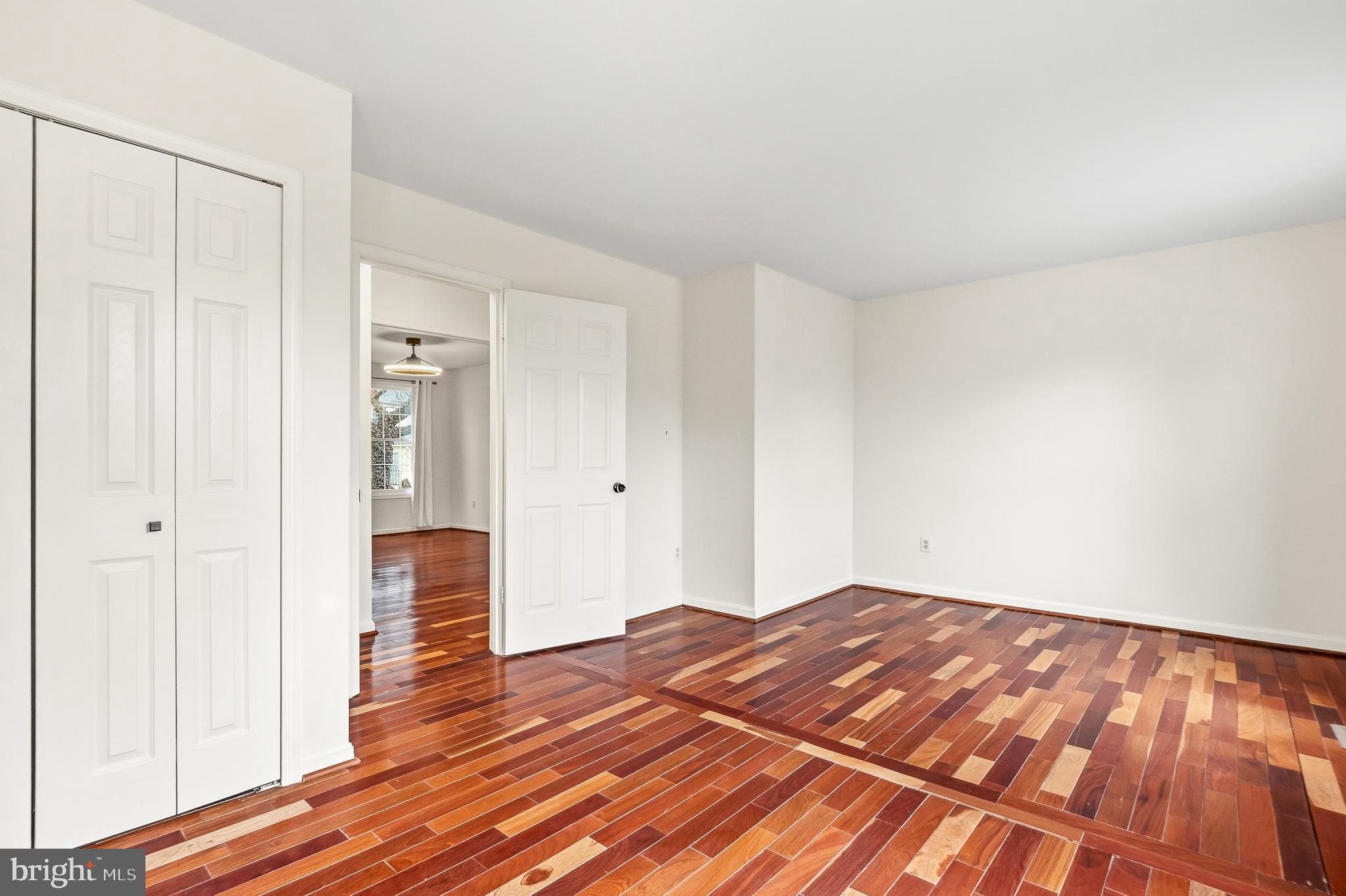 MEADOWVALE - Residential