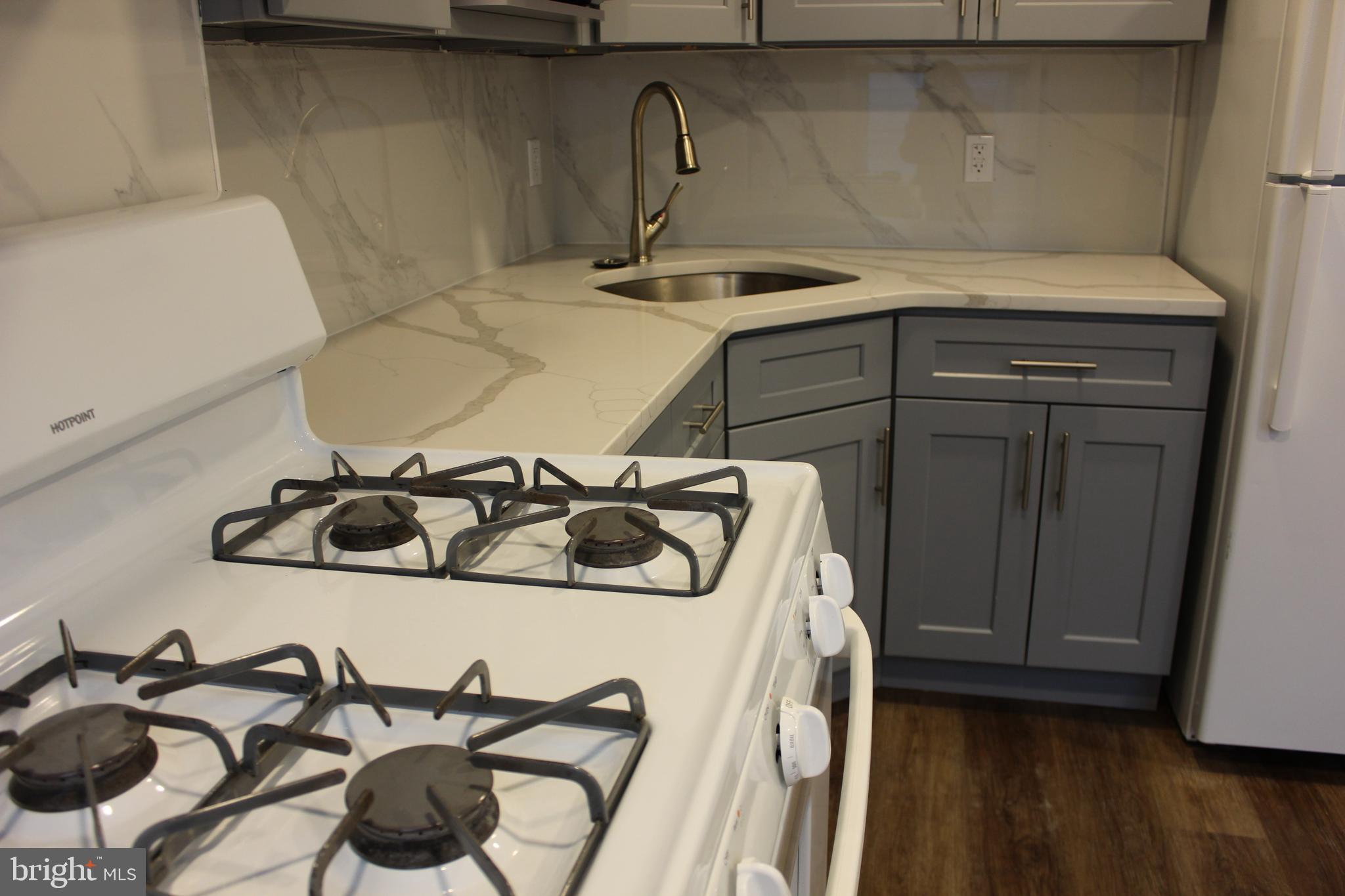 LOWER MOYAMENSING - Residential Lease