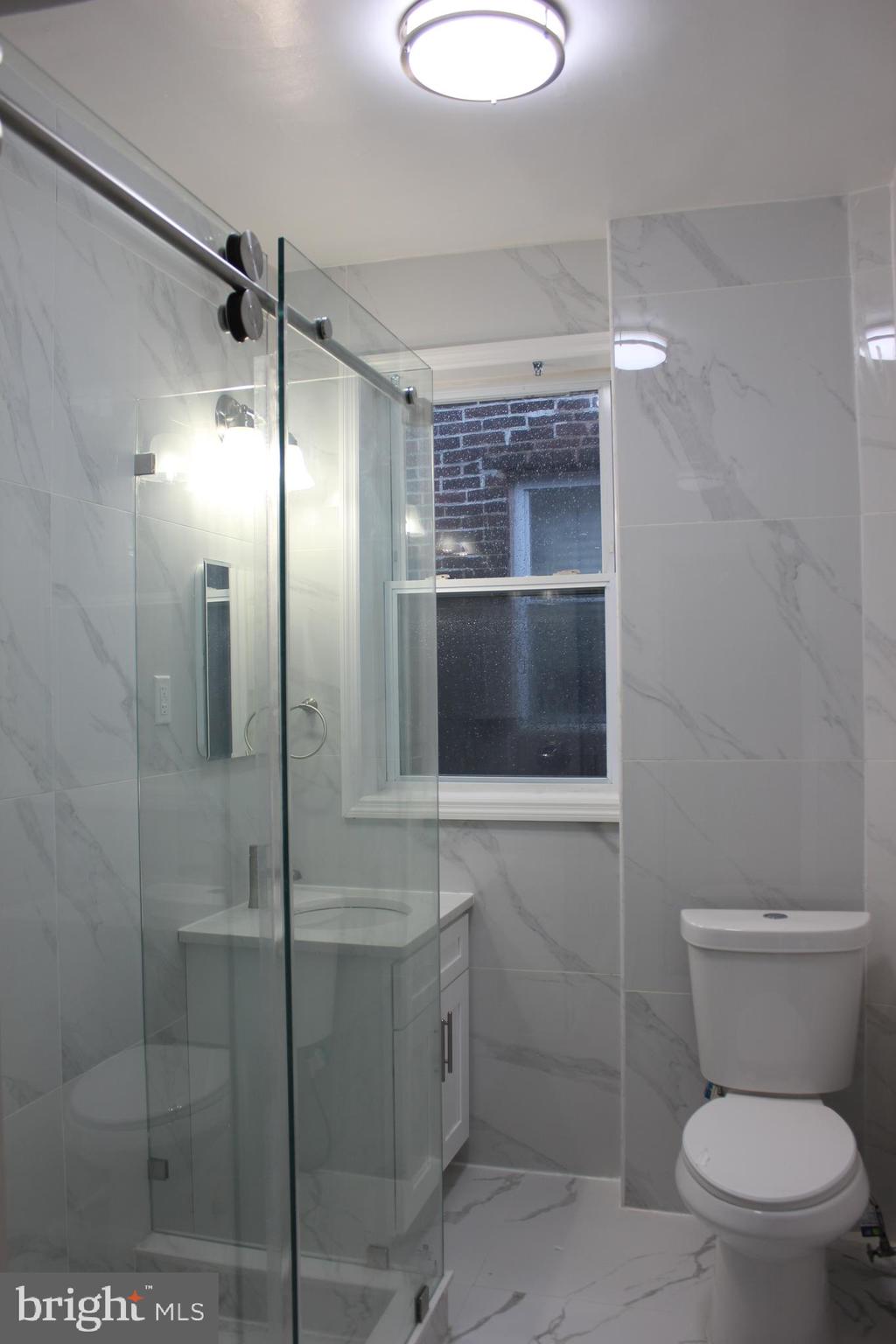 LOWER MOYAMENSING - Residential Lease