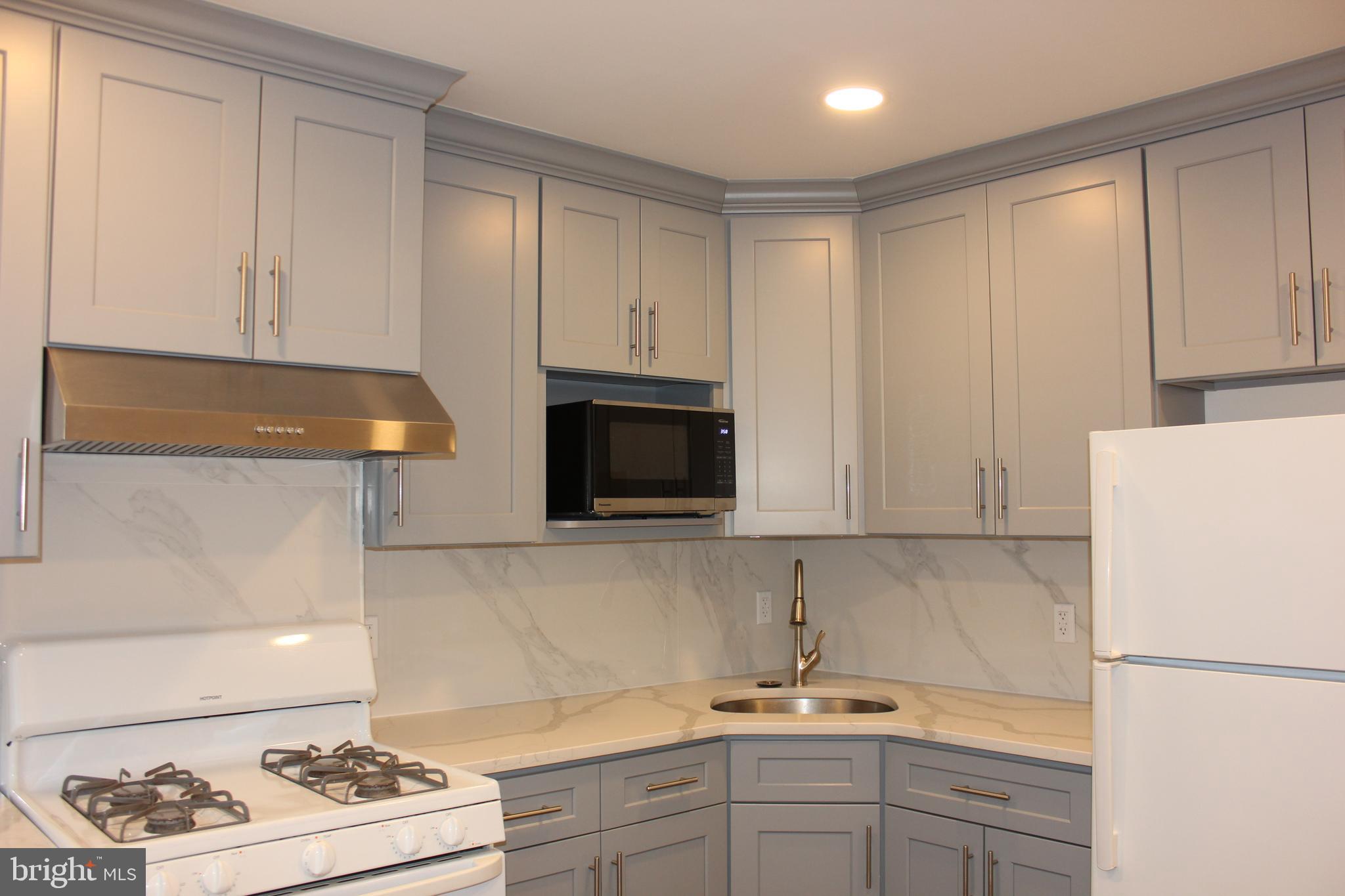 LOWER MOYAMENSING - Residential Lease