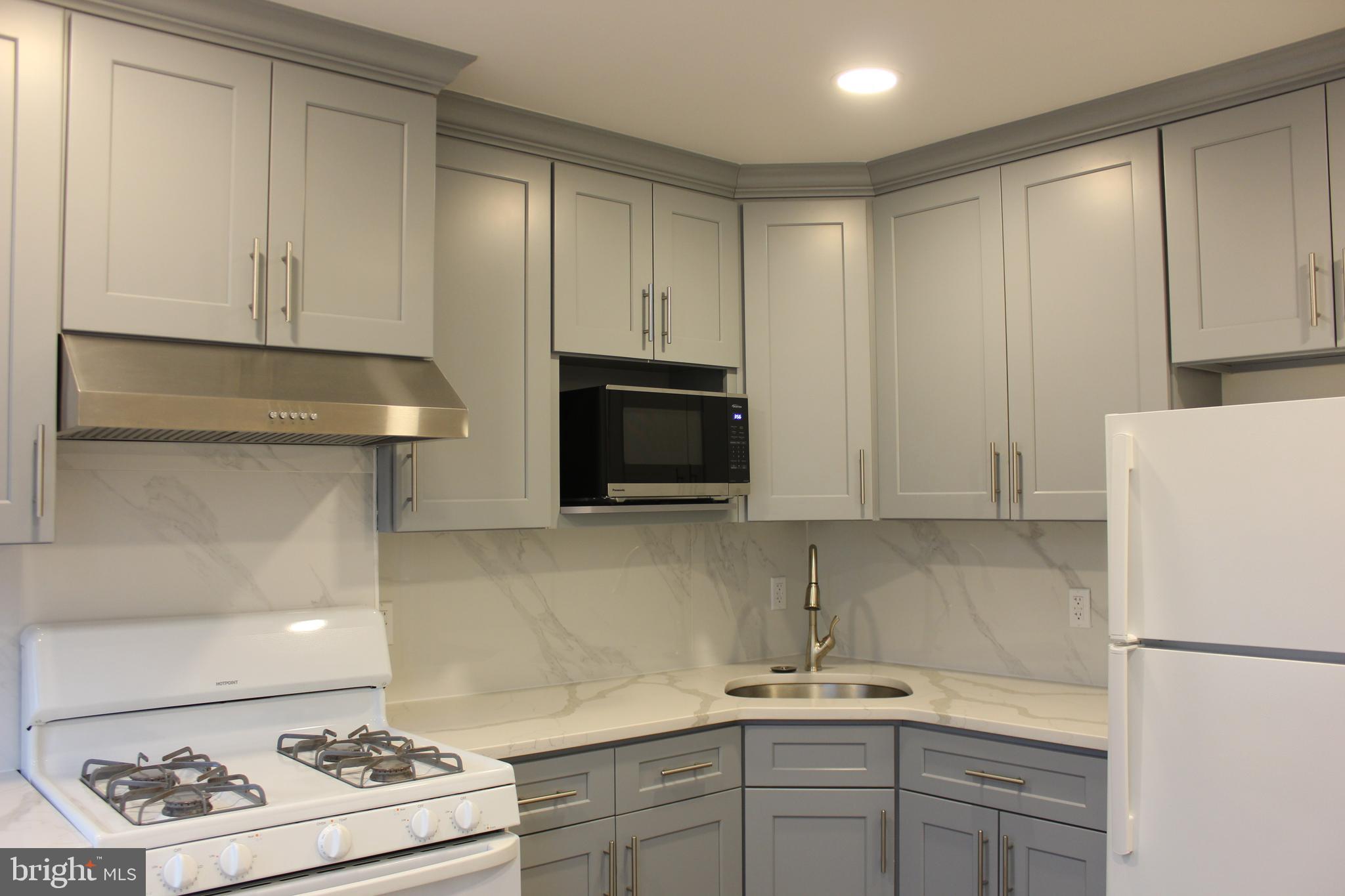 LOWER MOYAMENSING - Residential Lease