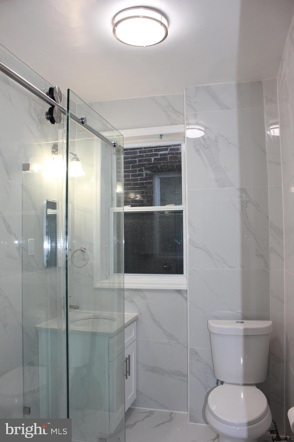 LOWER MOYAMENSING - Residential Lease