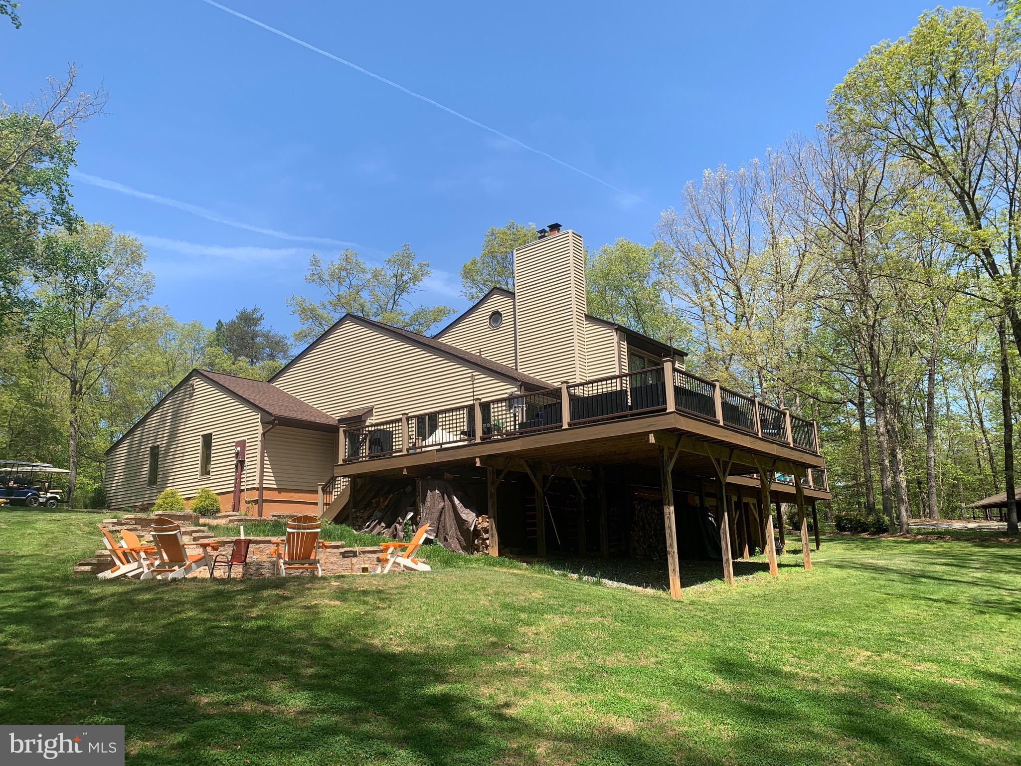 282 LAKEWAY ROAD
