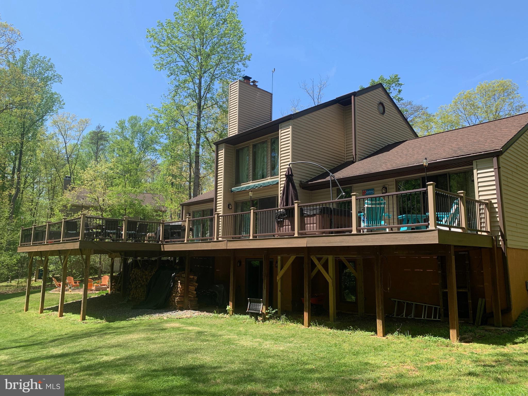 282 LAKEWAY ROAD
