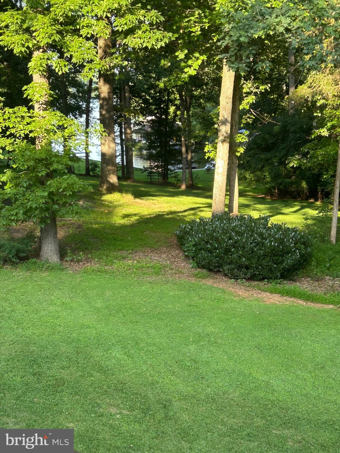 282 LAKEWAY ROAD