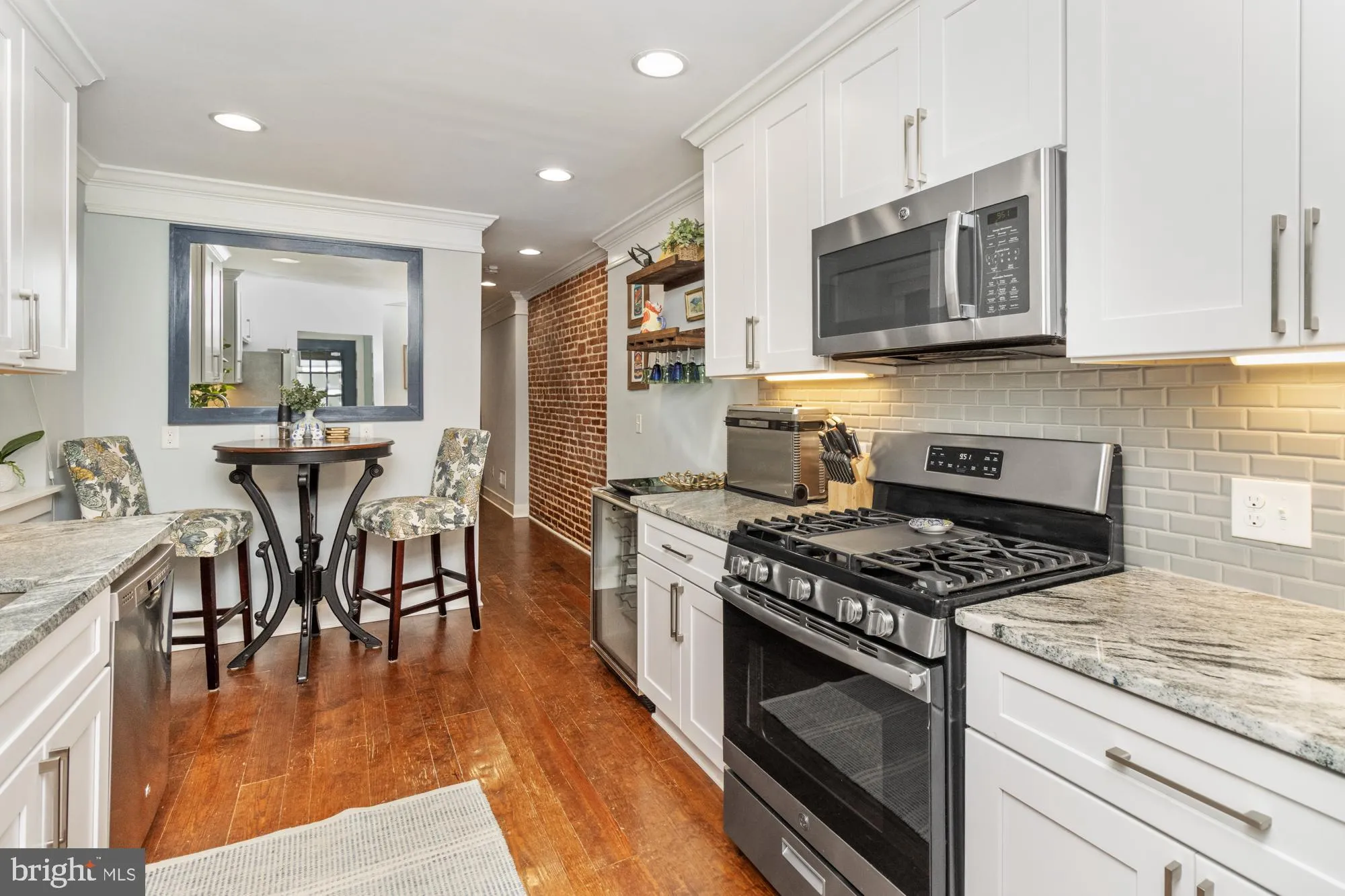 Baltimore, Maryland 21230, United States, 4 Bedrooms Bedrooms, ,4 BathroomsBathrooms,Residential,Pending,140162