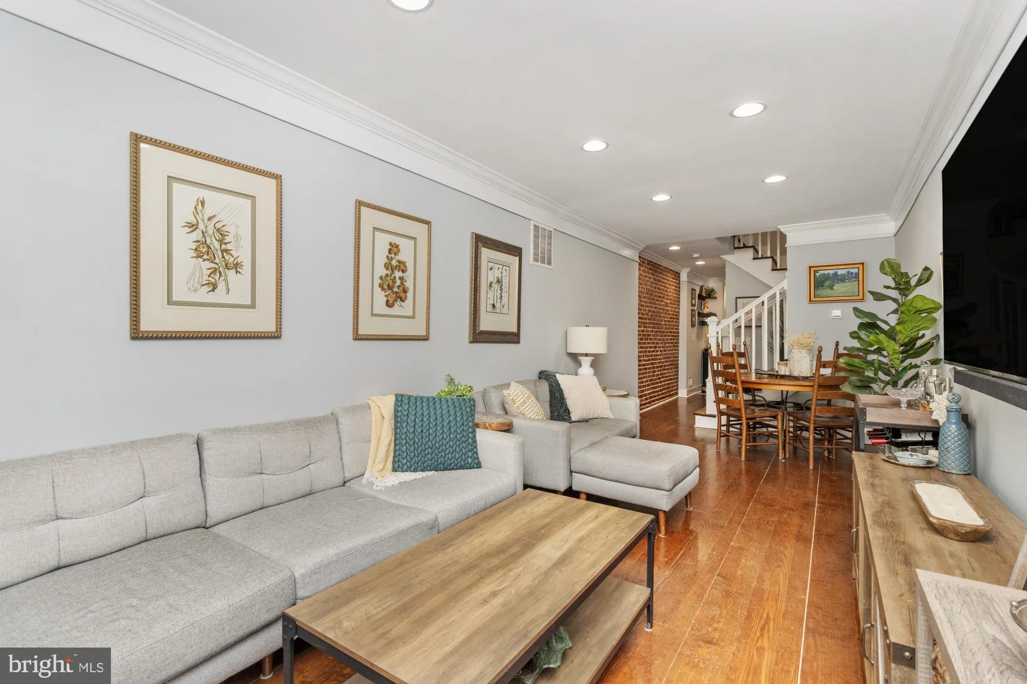 Baltimore, Maryland 21230, United States, 4 Bedrooms Bedrooms, ,4 BathroomsBathrooms,Residential,Pending,140162